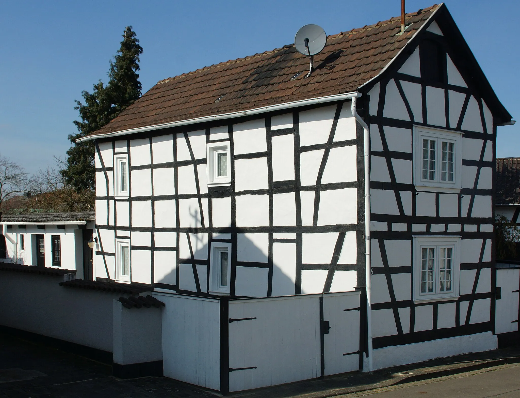 Photo showing: Half-timbered house in Schweinheim, Schweinheimer Straße 6