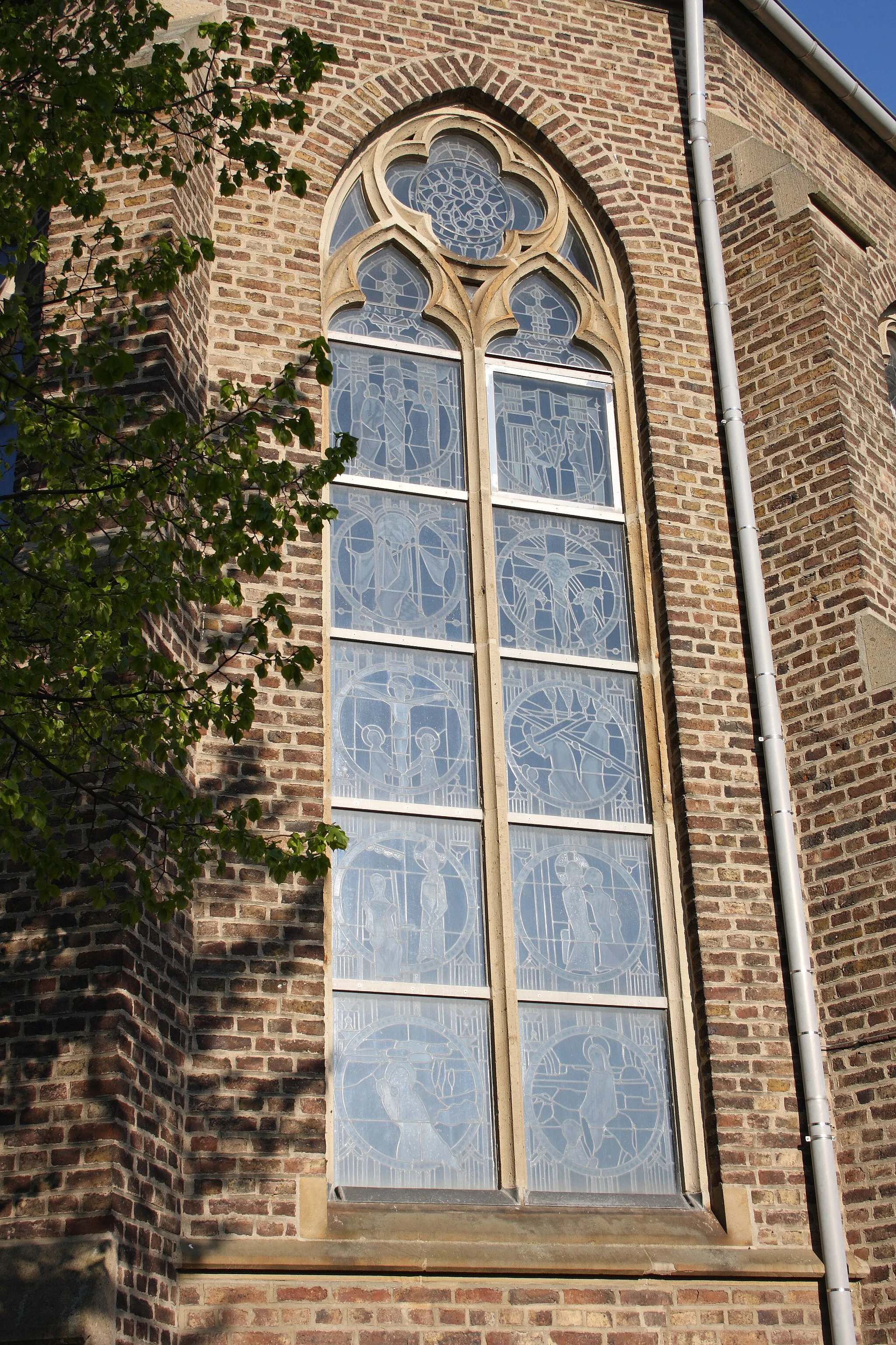 Photo showing: katholische Pfarrkirche St. Antonius in Straßfeld