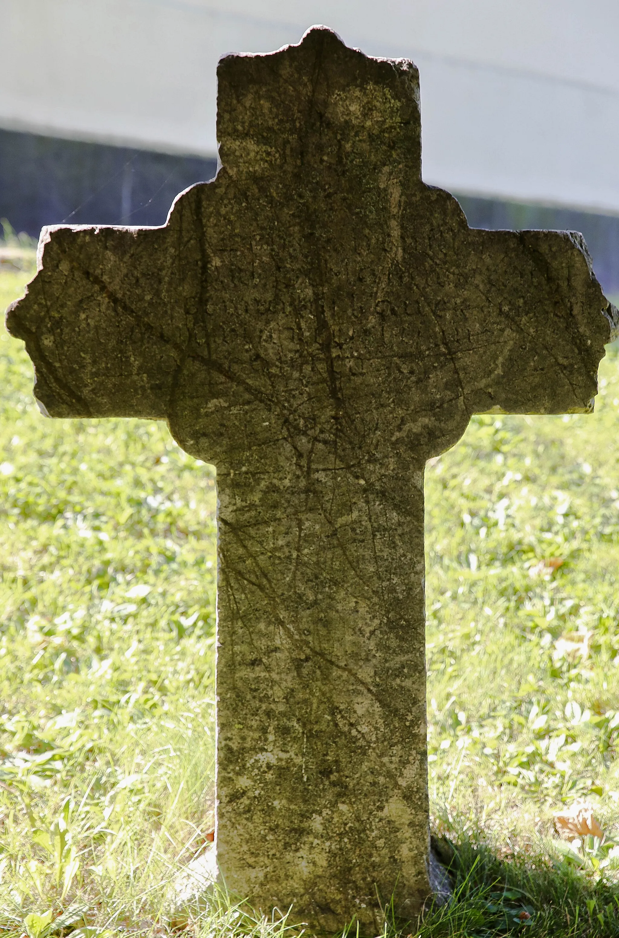 Photo showing: Gravecross (1705) of the former churchyard Saint en:Gervasius and Protasius in Sechtem, Straßburger Straße