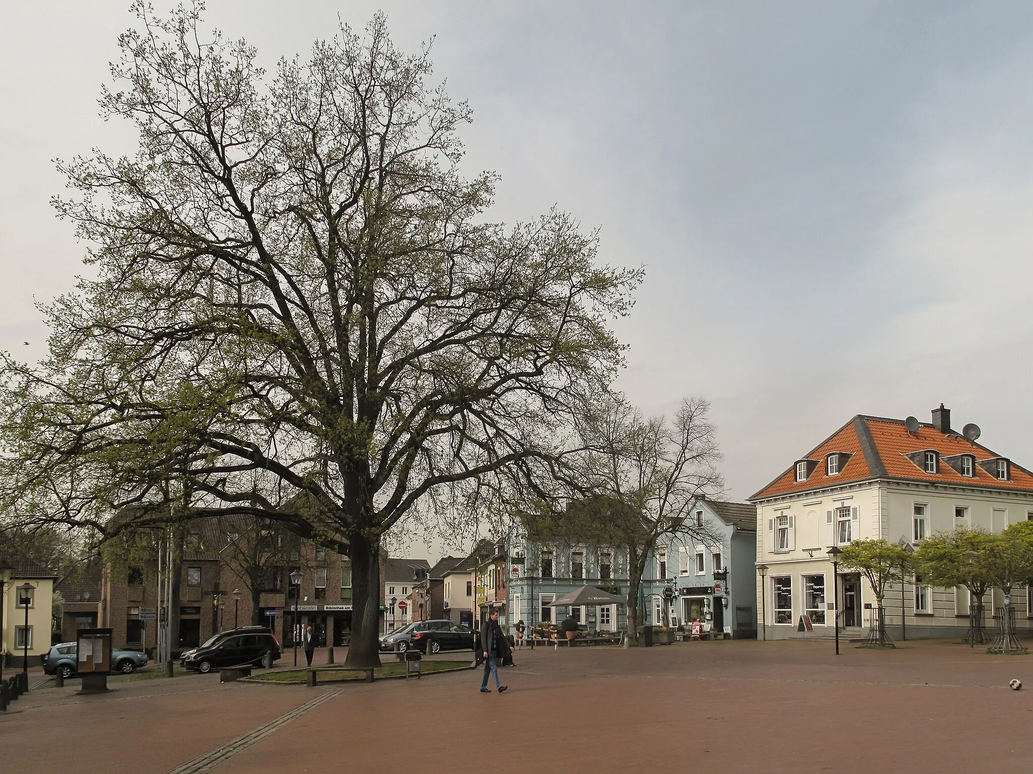 Photo showing: Waldniel, view to the Markt