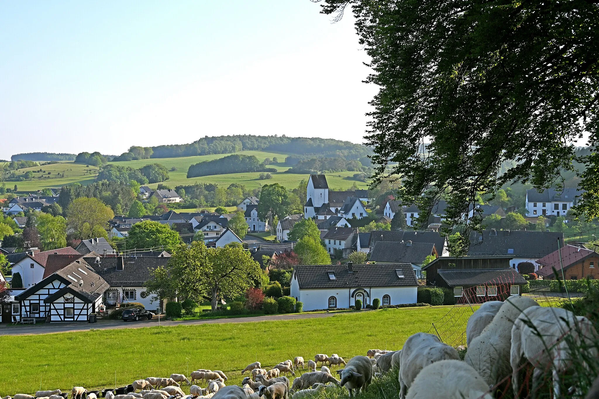 Photo showing: Alendorf von Nordosten