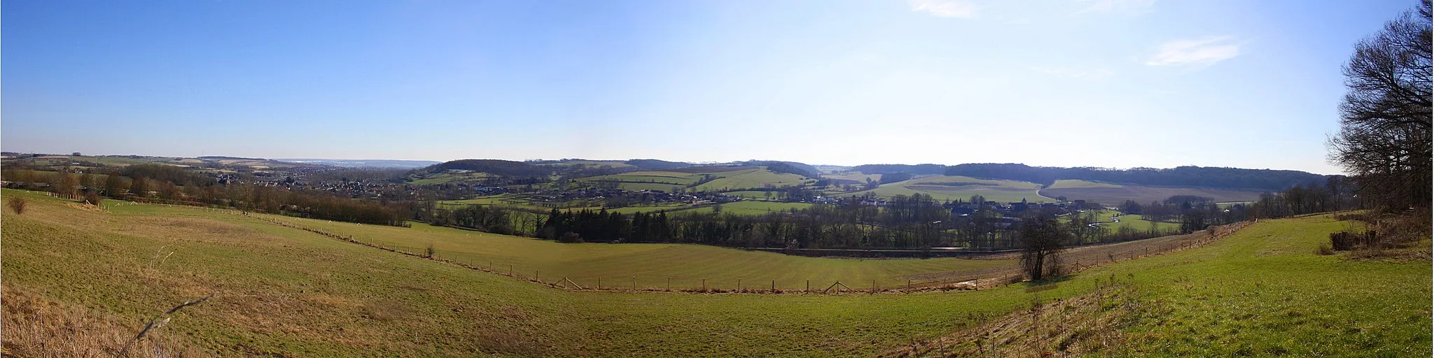 Photo showing: Panoramafoto van het heuvelland tussen Schin op Geul en Valkenburg.