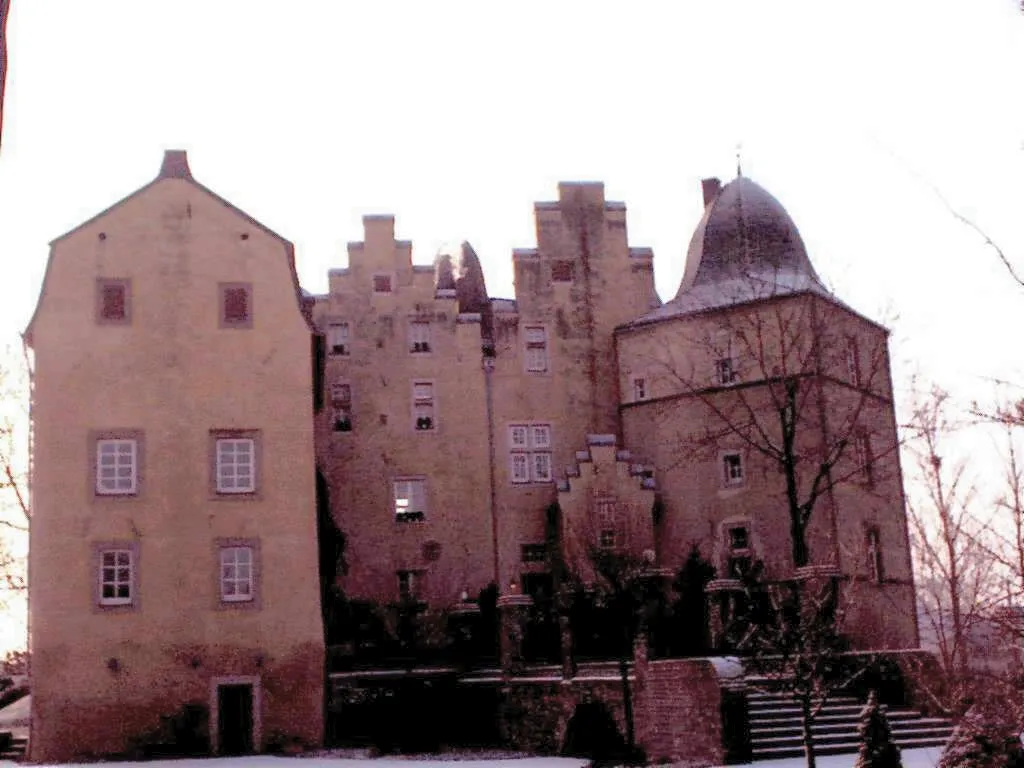 Photo showing: Burg Bodenheim Nordseite / Bodenheim Castle North Front