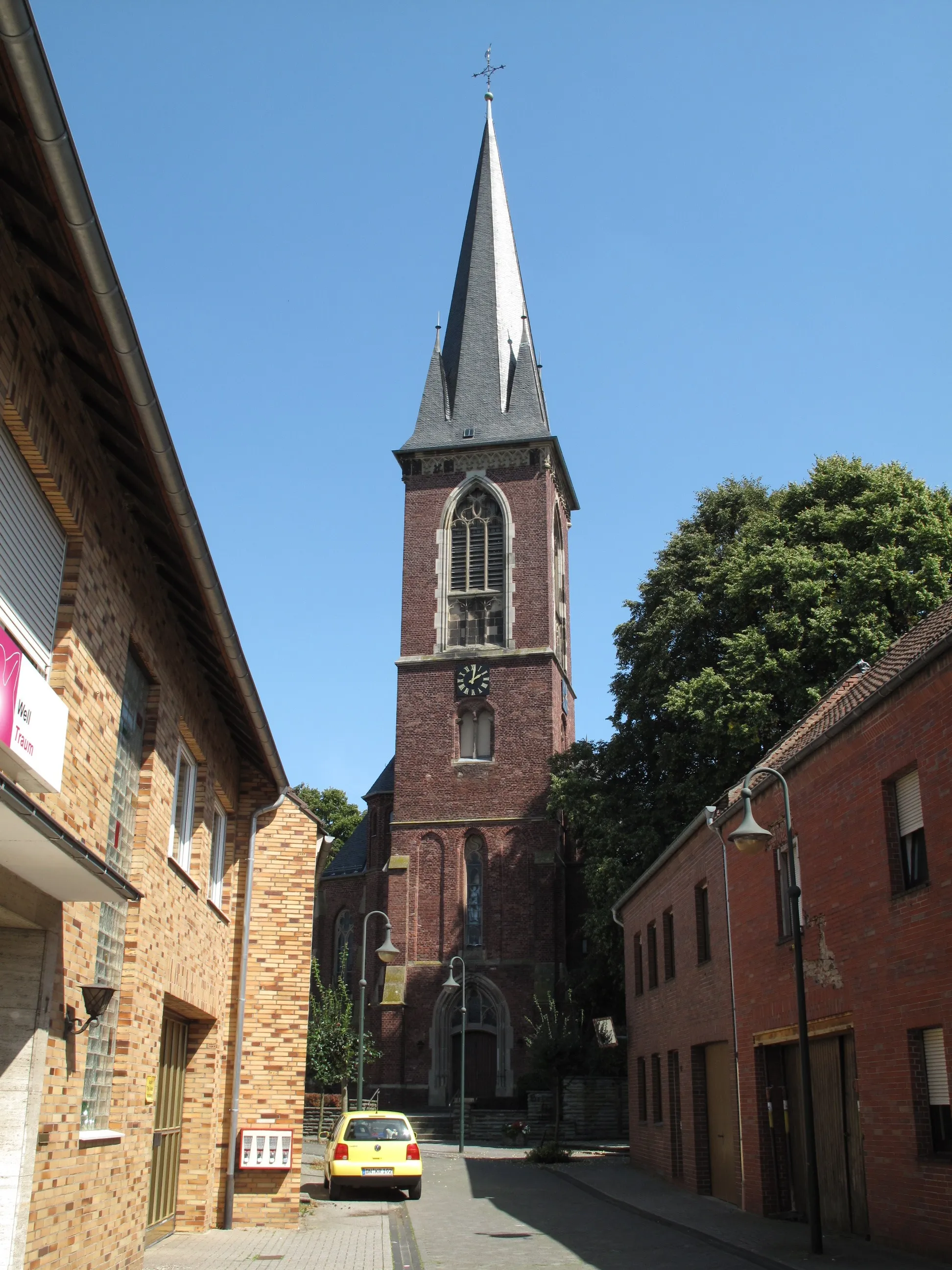 Photo showing: Titz, church