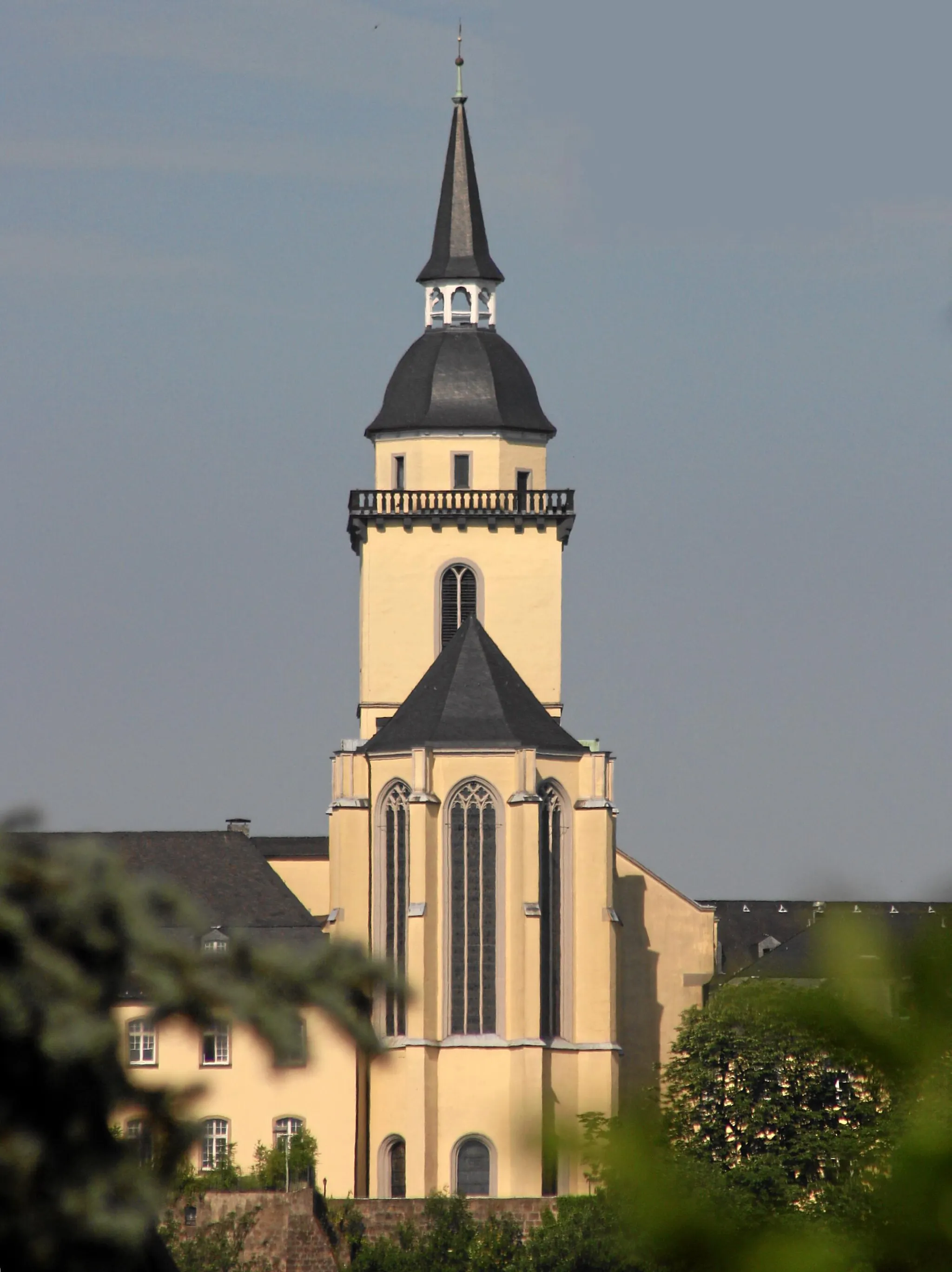 Photo showing: Siegburg, Germany. Michaelsberg abbey church, exterior view from East.