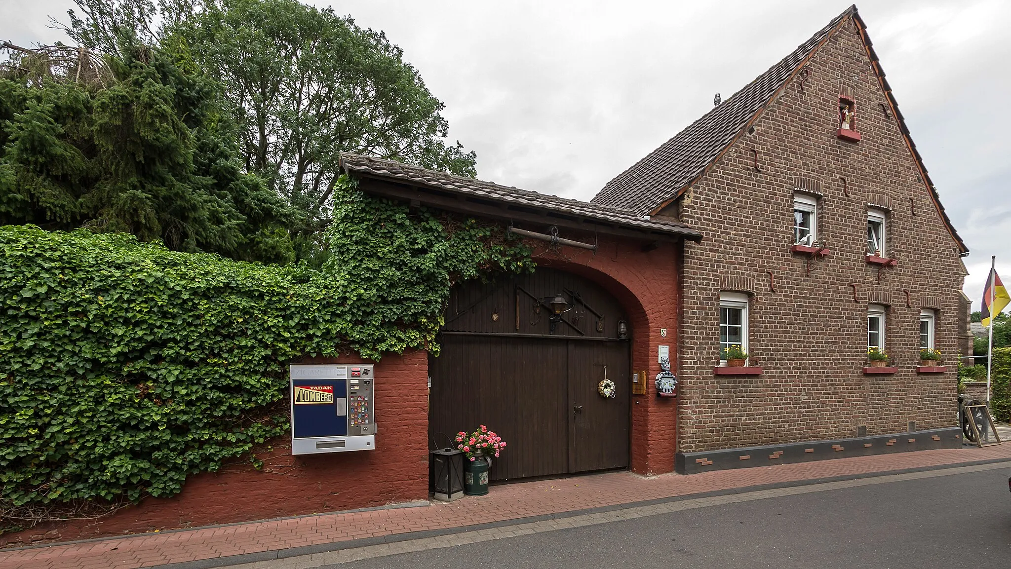 Photo showing: Pütz  Nepomukstraße 2   Wohnhaus I