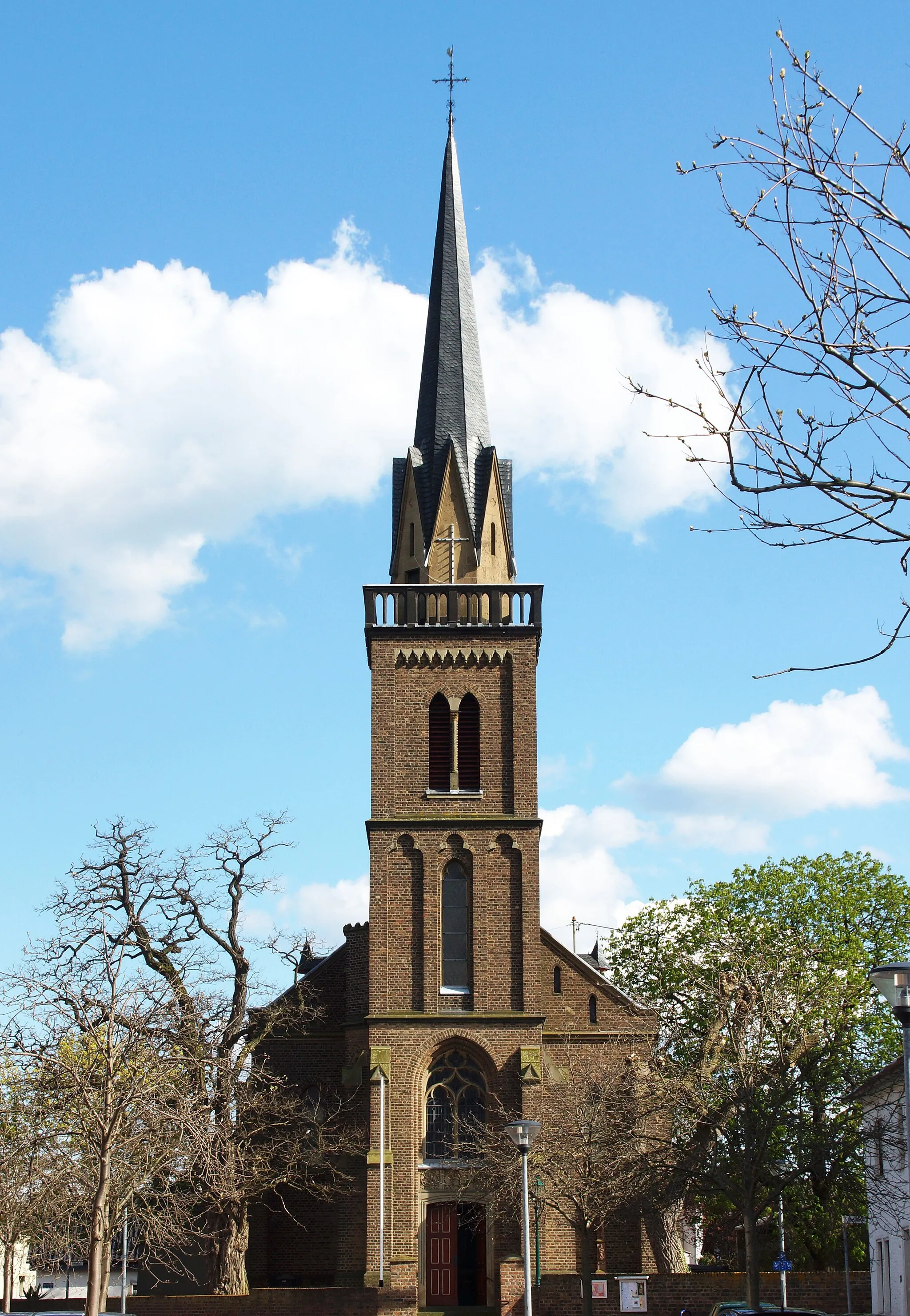 Photo showing: Catholic church of St. Mariä Himmelfahrt in Weidesheim