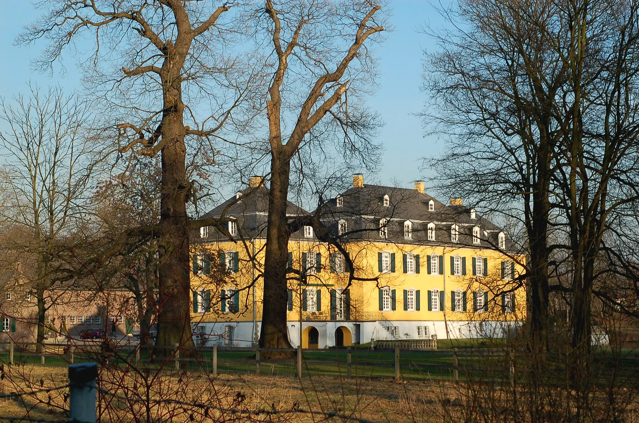 Photo showing: Haus Hall, Hückelhoven-Ratheim, Germany