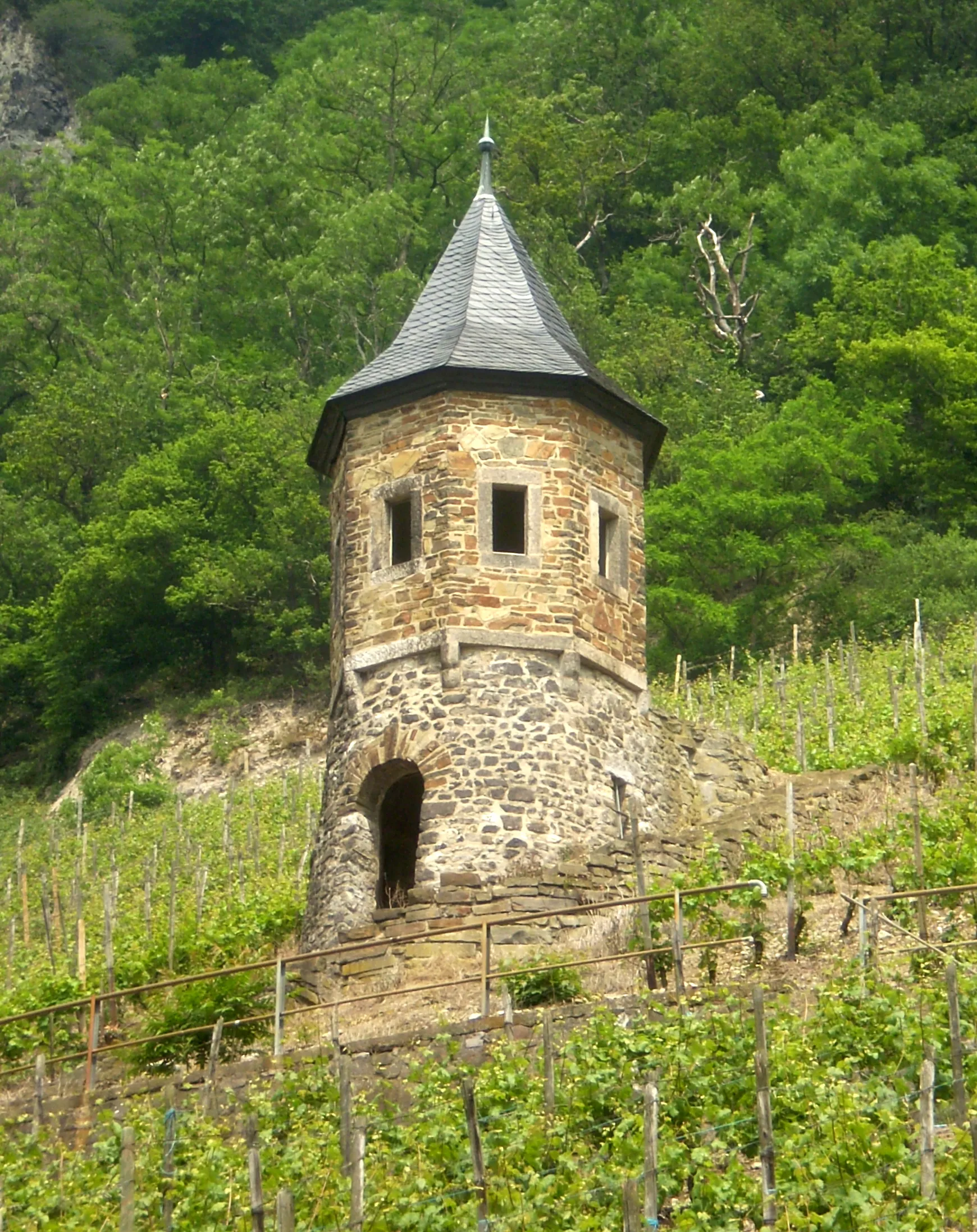 Photo showing: Duffes, Wachhäuschen in den Weinbergen von Rhöndorf am Drachenfels, Bad Honnef