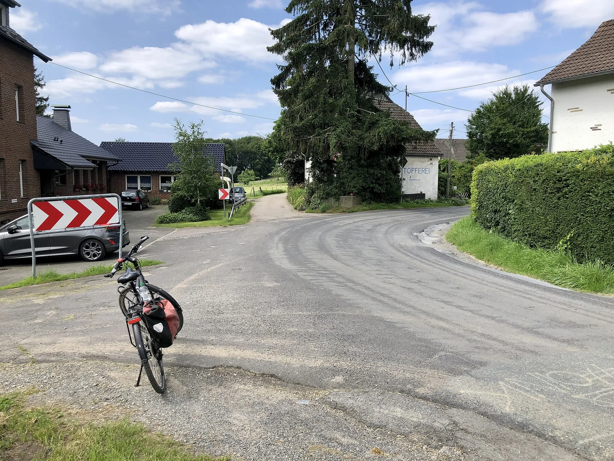 Photo showing: Schallemich is a rural-type settlement in the commune of Odenthal (North Rhine-Westphalia, Germany).