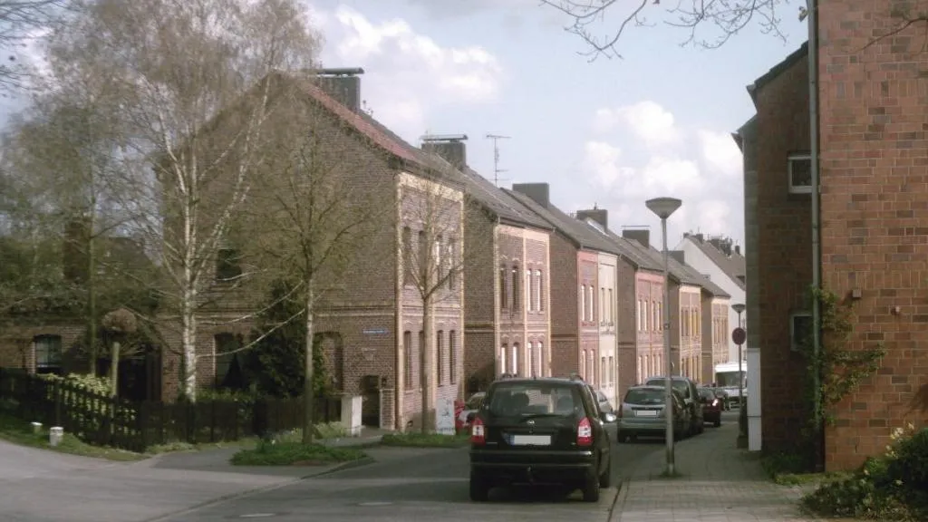 Photo showing: Gutenberg Street, Hoser, Viersen, Germany