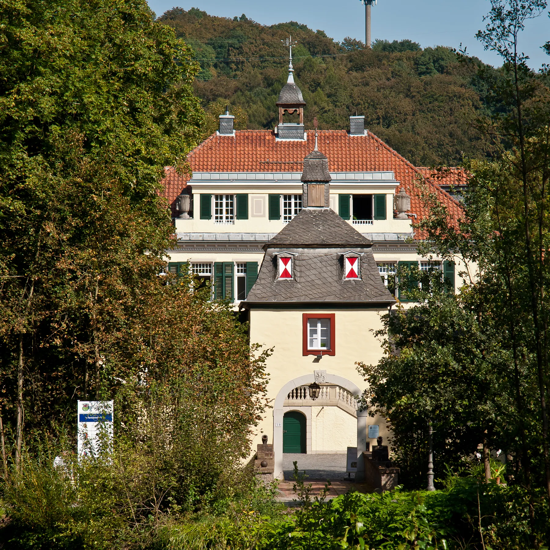 Photo showing: Rösrath, Denkmalnummer 01, Zum Eulenbroicher Auel 19 (Haus Eulenbroich)