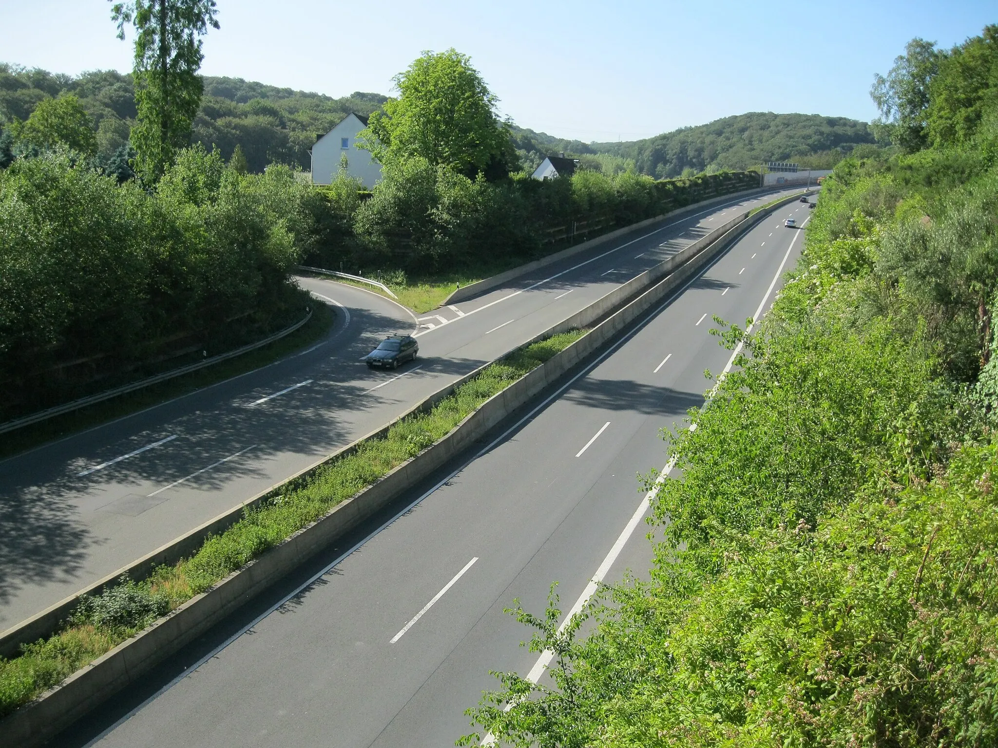 Photo showing: Essen - Autobahn 44 - Photo By W.Oliver.Santos © 2011