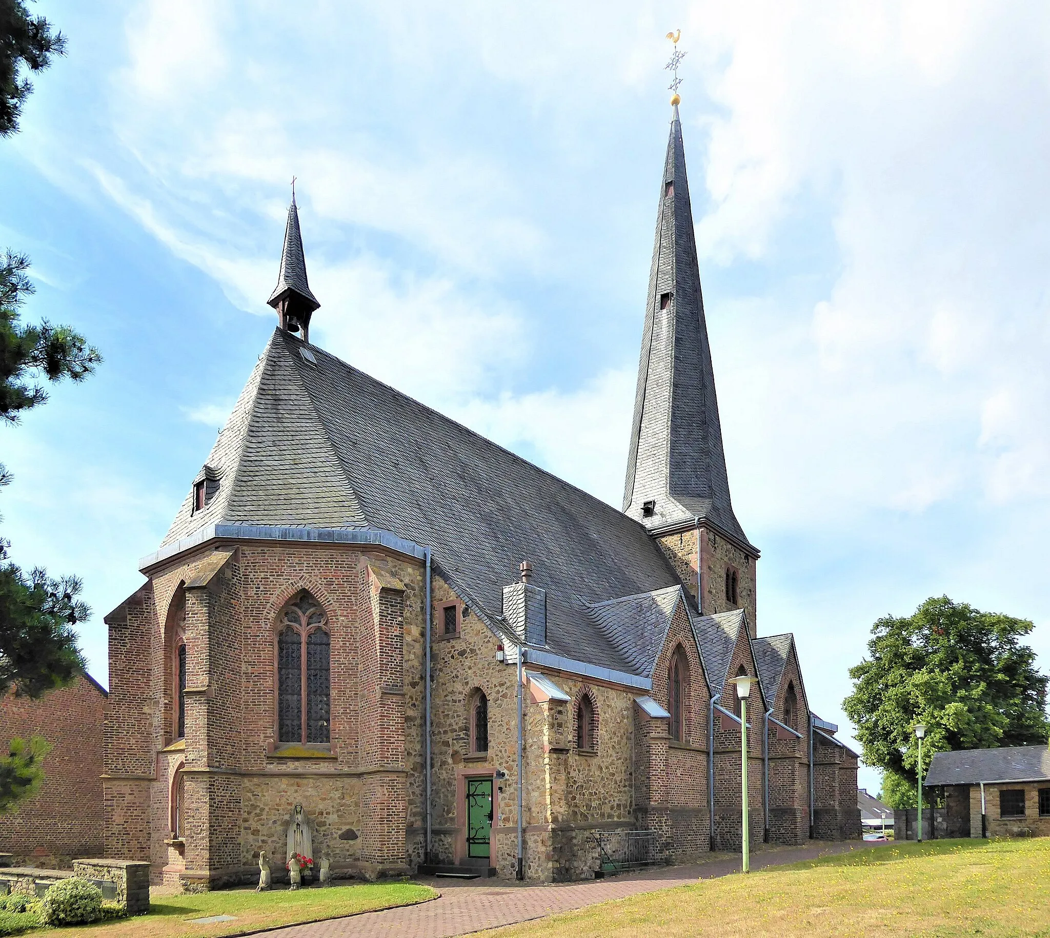 Photo showing: St. Cornelius (Lamersdorf)