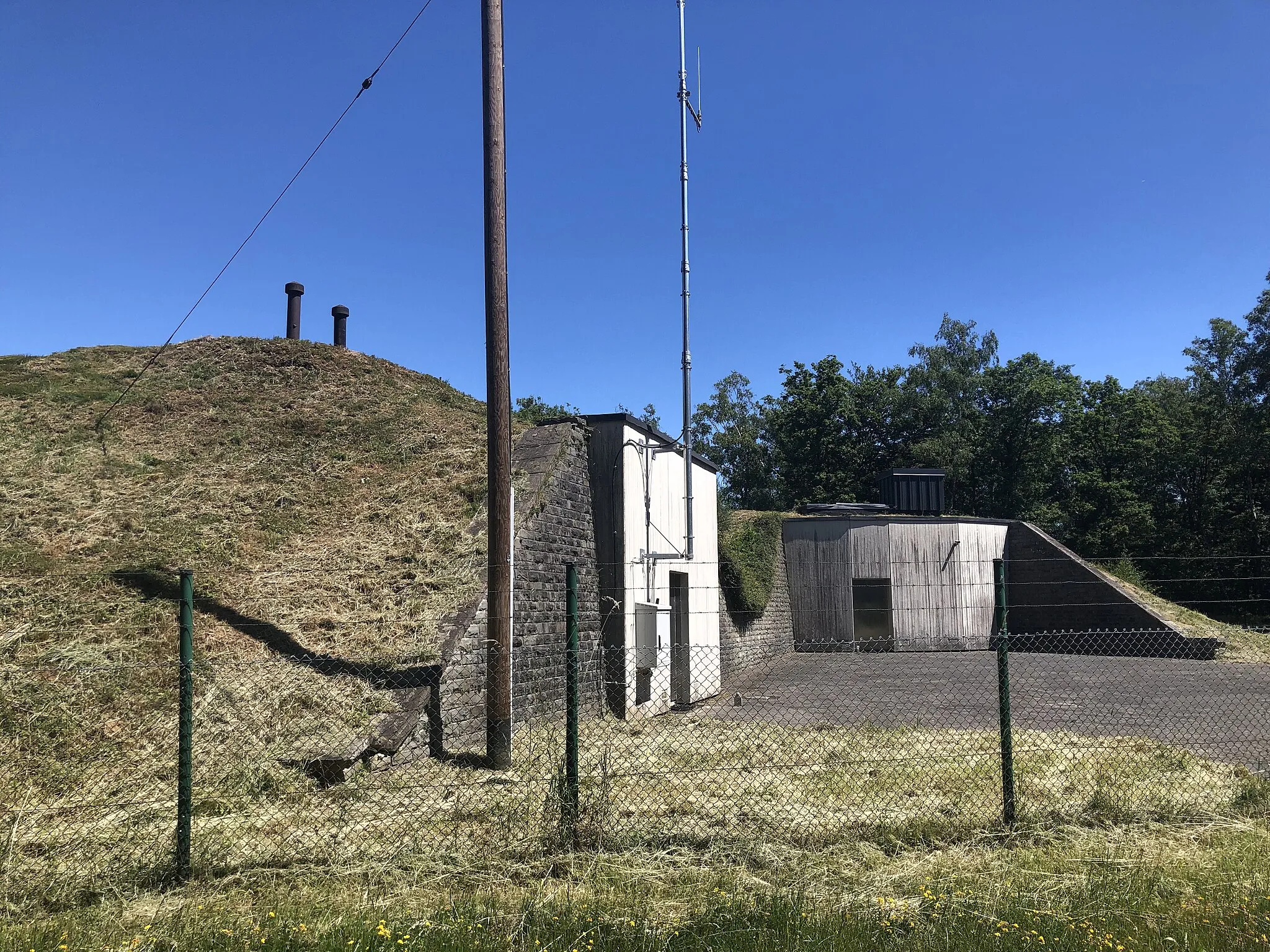 Photo showing: 12-й этап многодневного маркированного туристского маршрута "Бергская панорамная тропа". Бергишес-Ланд, Северный Рейн-Вестфалия, Германия.