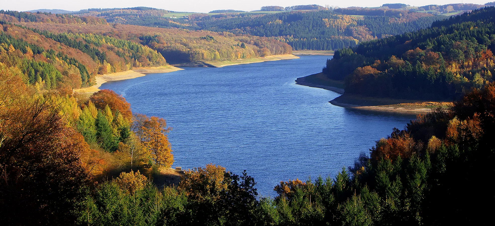 Photo showing: Lake Wiehl is an artificial lake located 30 mls east of Cologne, Germany