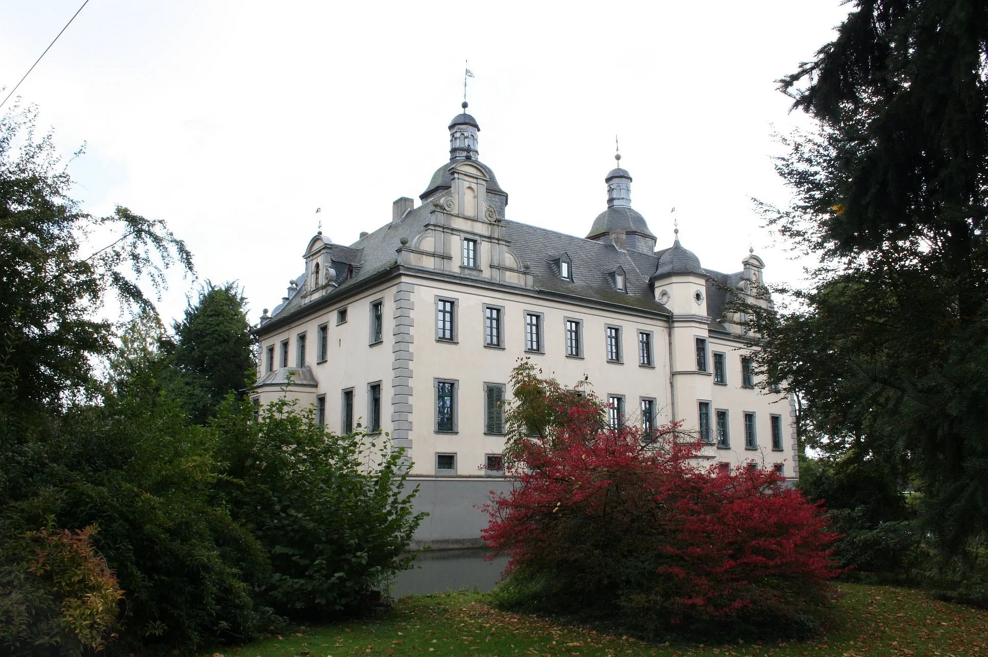 Photo showing: Burg Kriegshoven Rückansicht