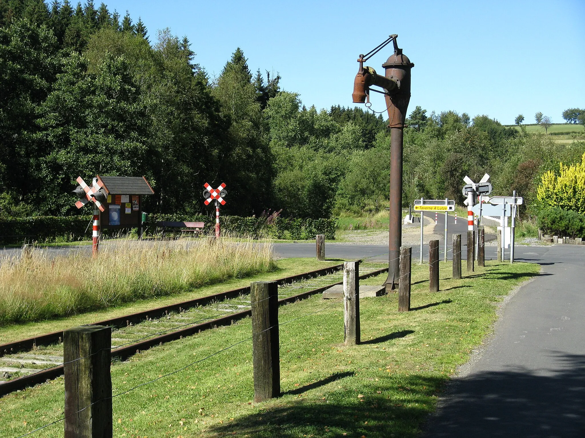 Photo showing: The end of the railway tracks at Kalterherberg station (Eifel region, Germany/Belgium)