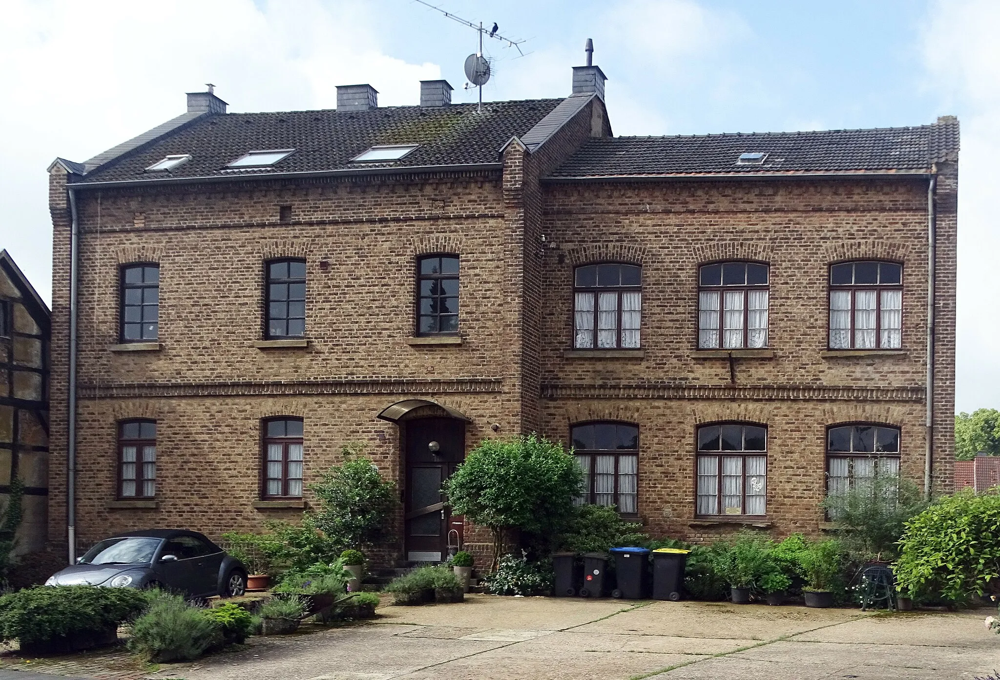 Photo showing: Ehemalige Schule und Küsterei in Metternich, Meckenheimer Straße 66