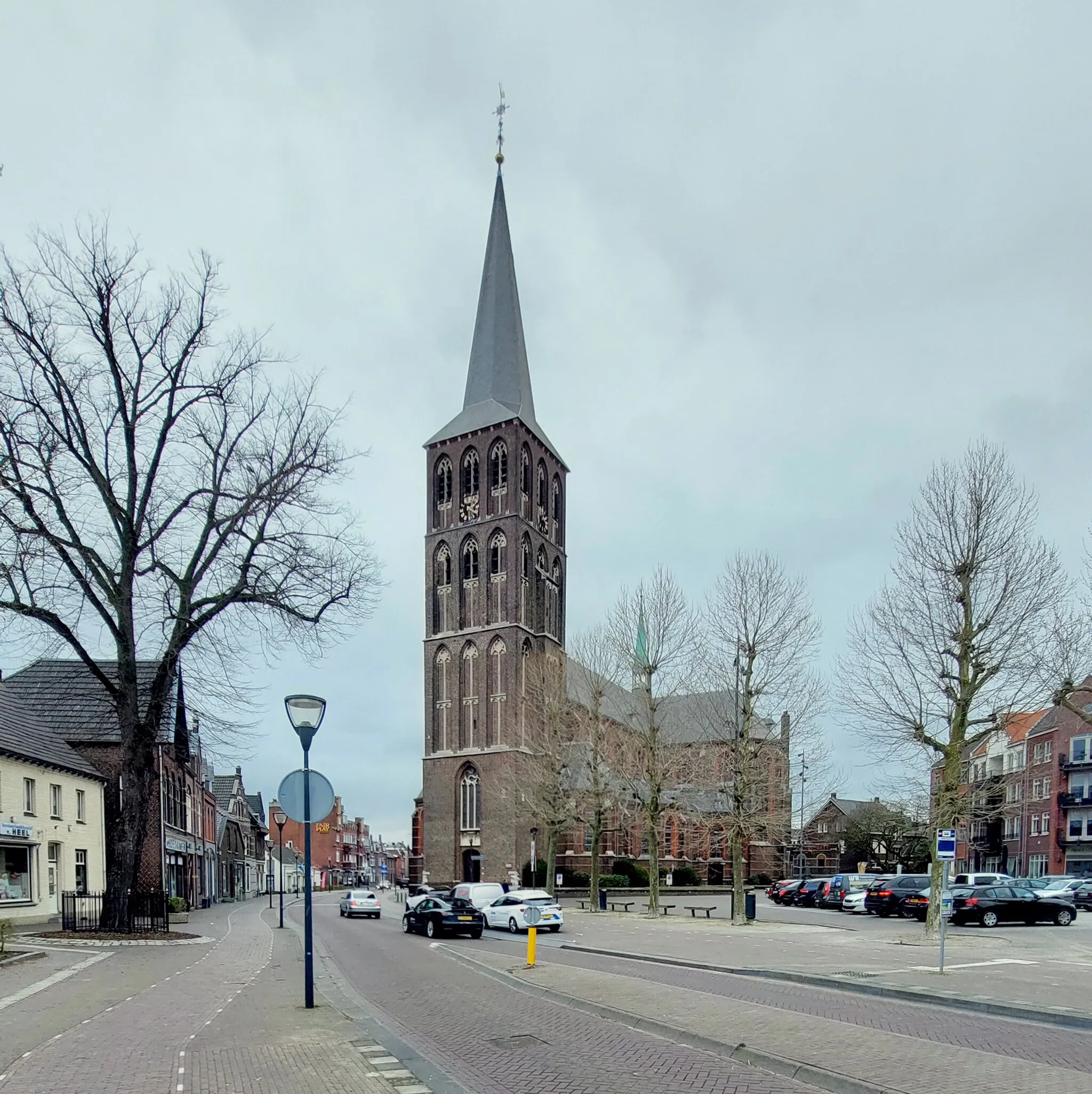 Photo showing: Tegelen, Sint-Martinustsjerke