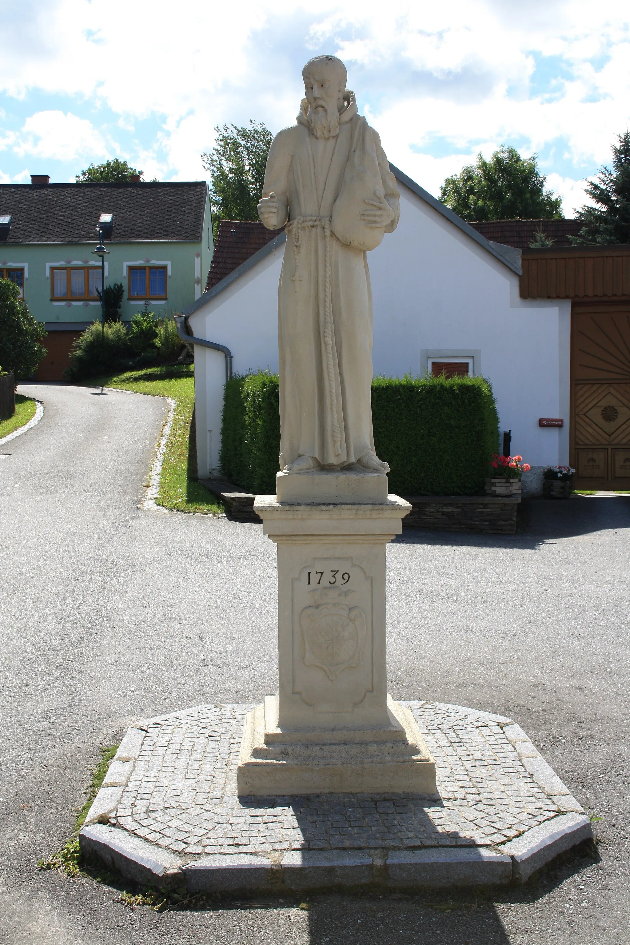Photo showing: Statue Hl. Felix von Cantalice in Waldberg, Gemeinde Windigsteig, Bezirk Waidhofen/Thaya, Austria