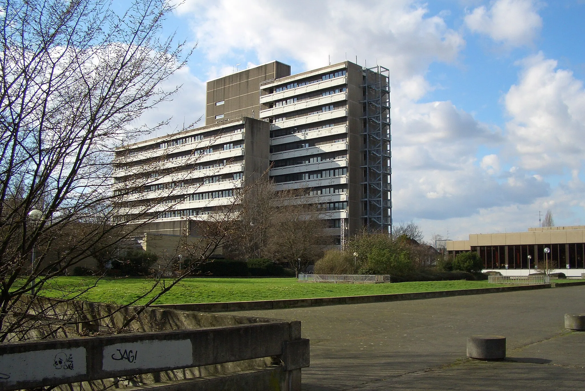 Photo showing: Photo of AVZ III ("Pädagogische Fakultät") of University of Bonn.