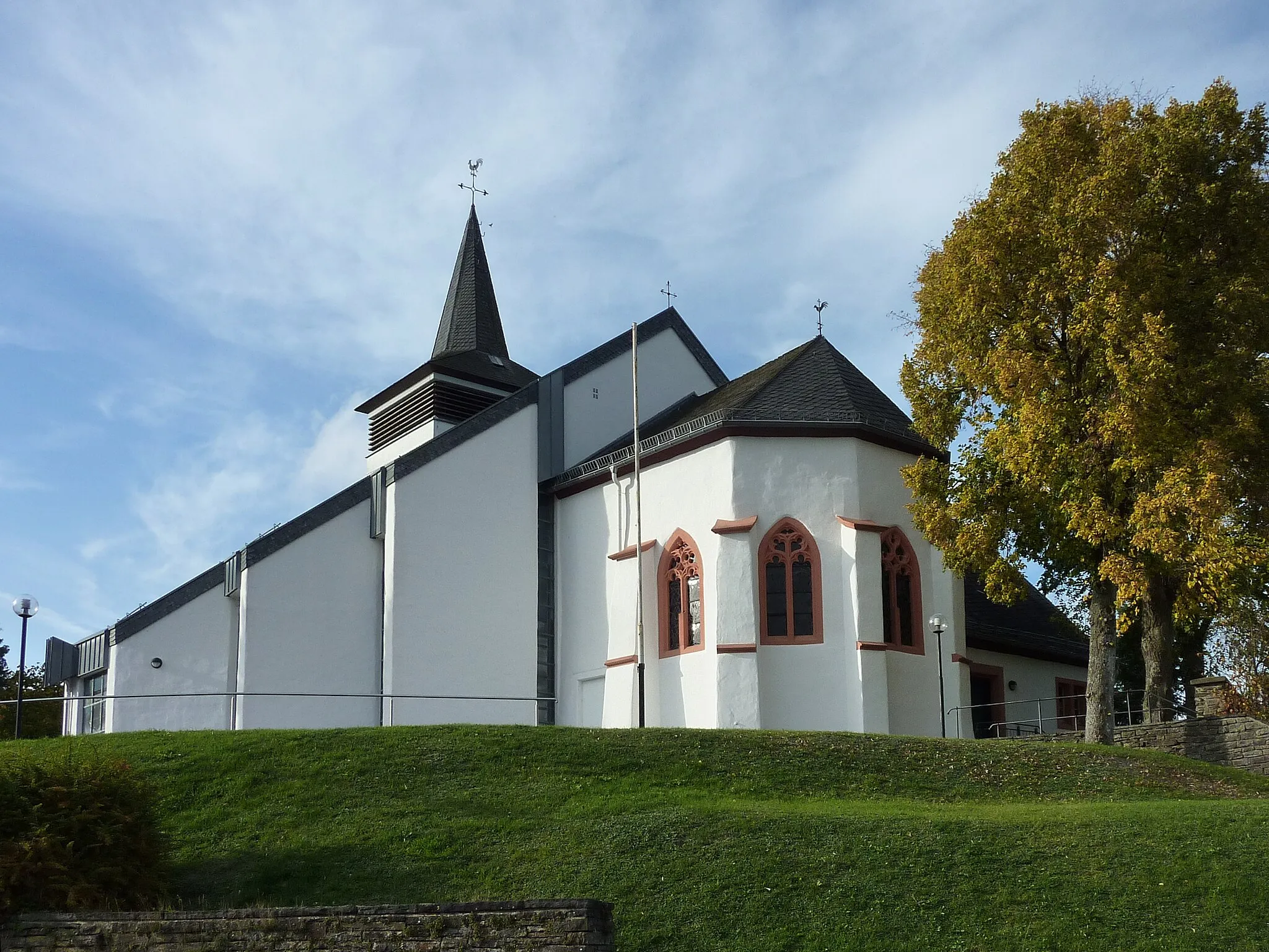 Photo showing: Berk, Schleidener Str. 9, Kath. Pfarrkirche, von O