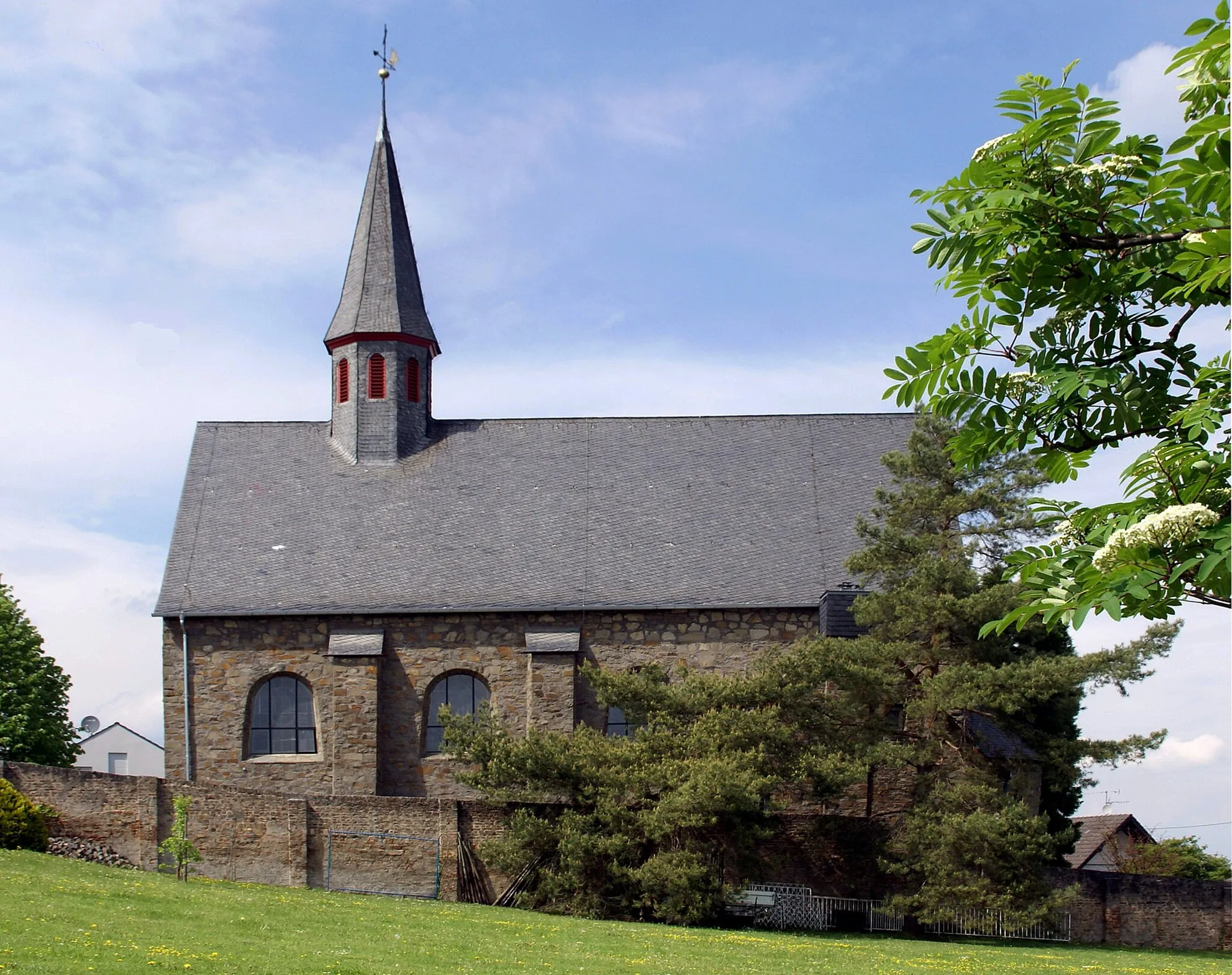 Photo showing: St. Mariä Himmelfahrt in Oedekoven