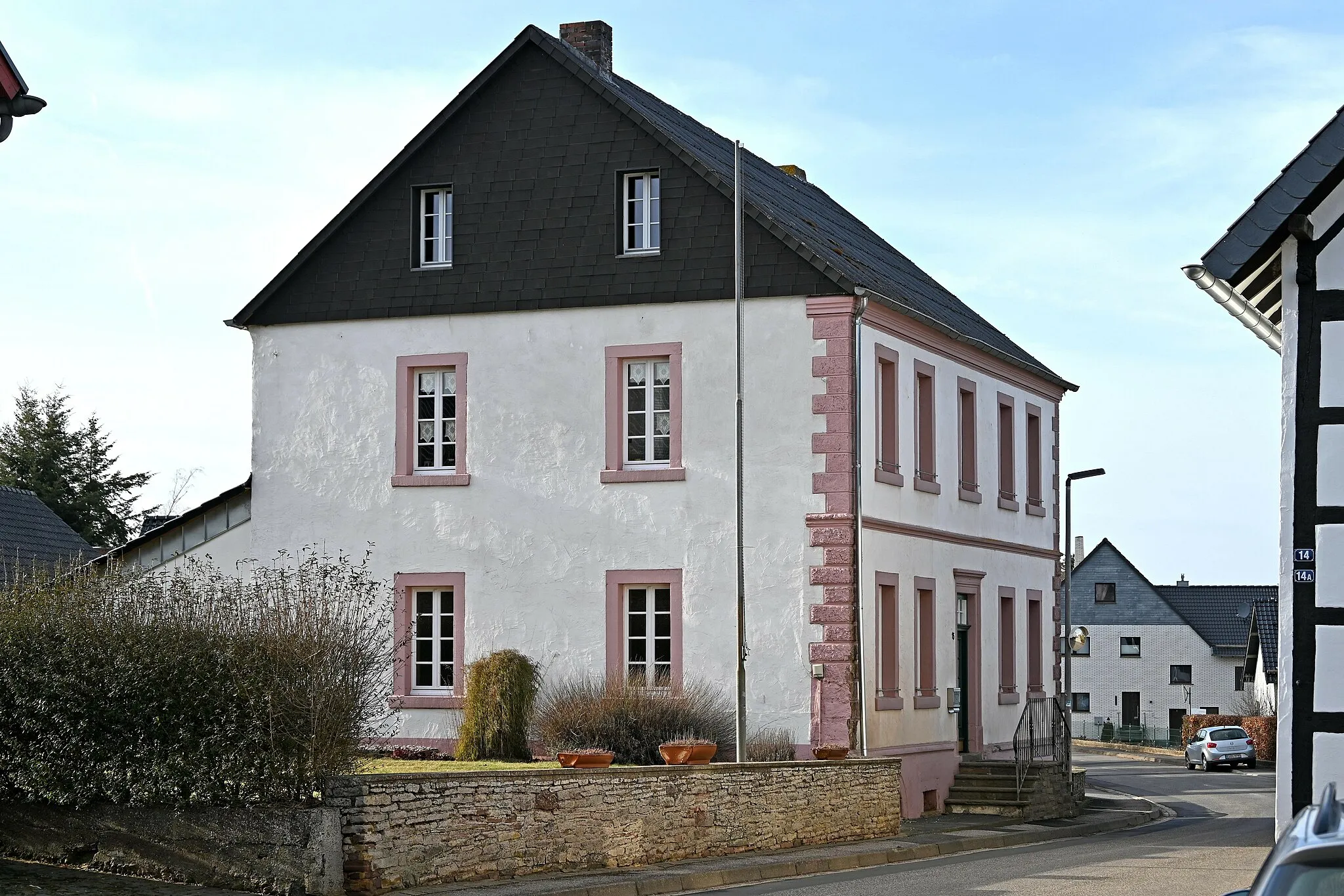 Photo showing: Roderath, Pescher Straße 15, Zweigeschossiges Bruchsteinhaus