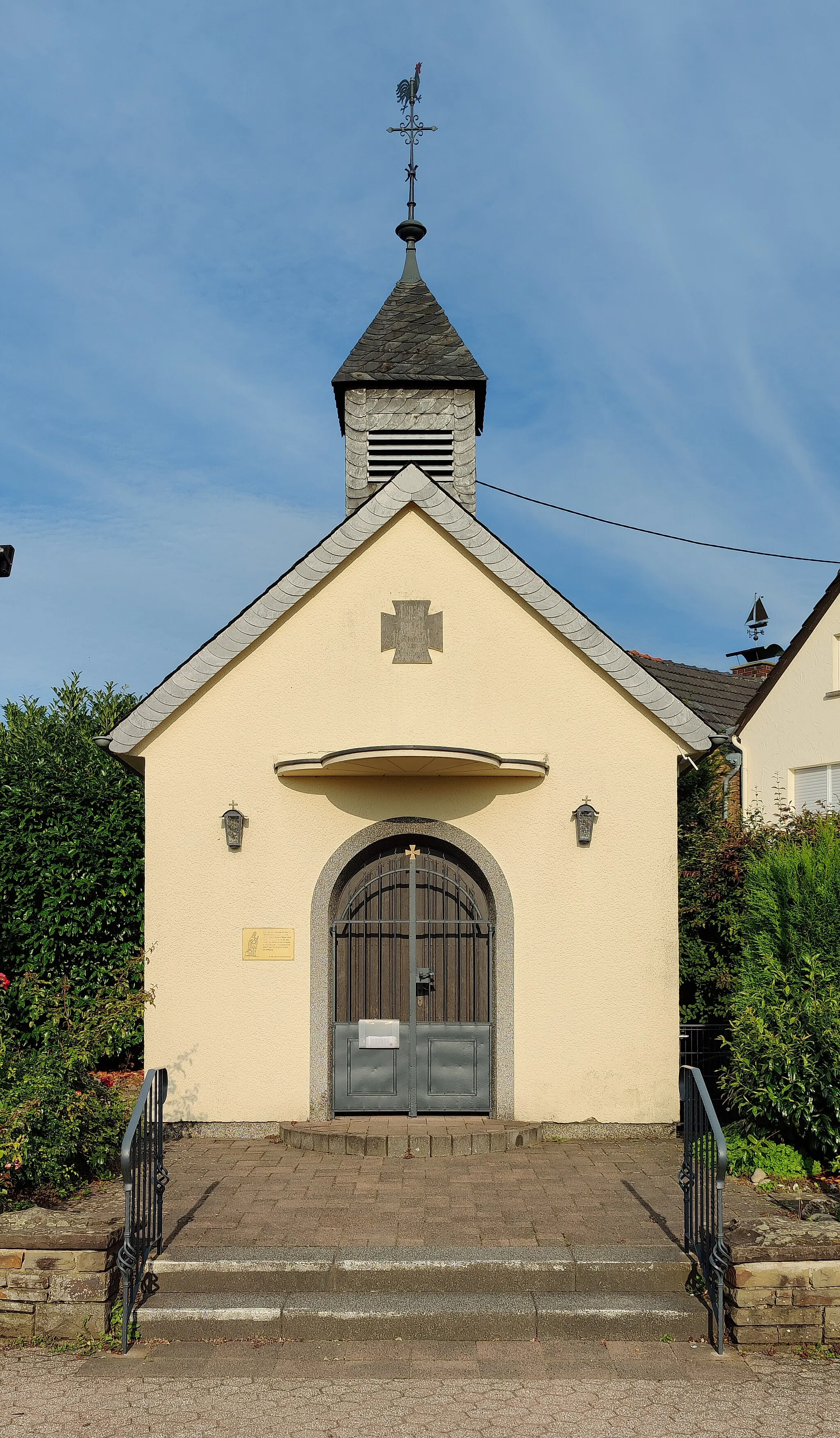 Photo showing: Donatuskapelle Rauschendorf, Stadt Königswinter, Rhein-Sieg-Kreis, Nordrhein-Westfalen, Deutschland