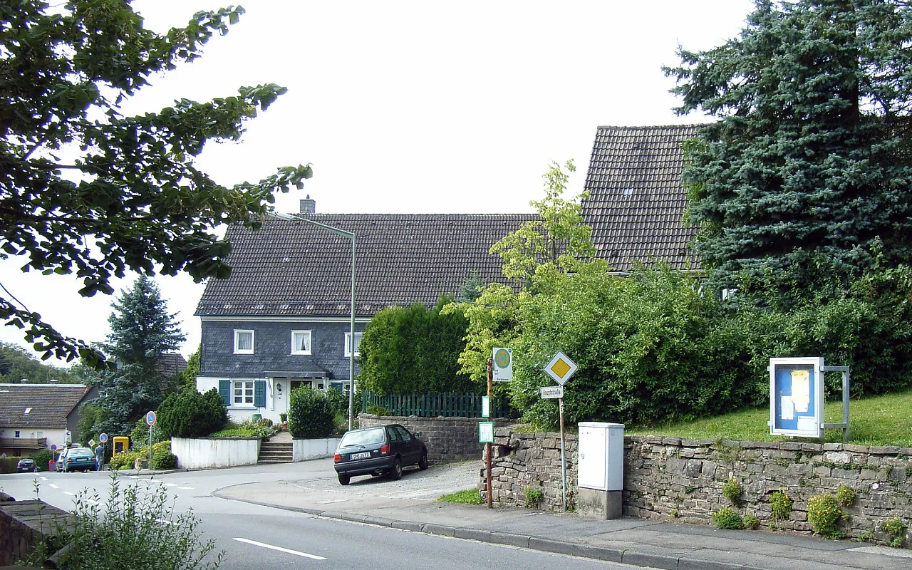 Photo showing: mainstreet of Berghausen, district of Gummersbach, North Rhine-Westphalia, Germany