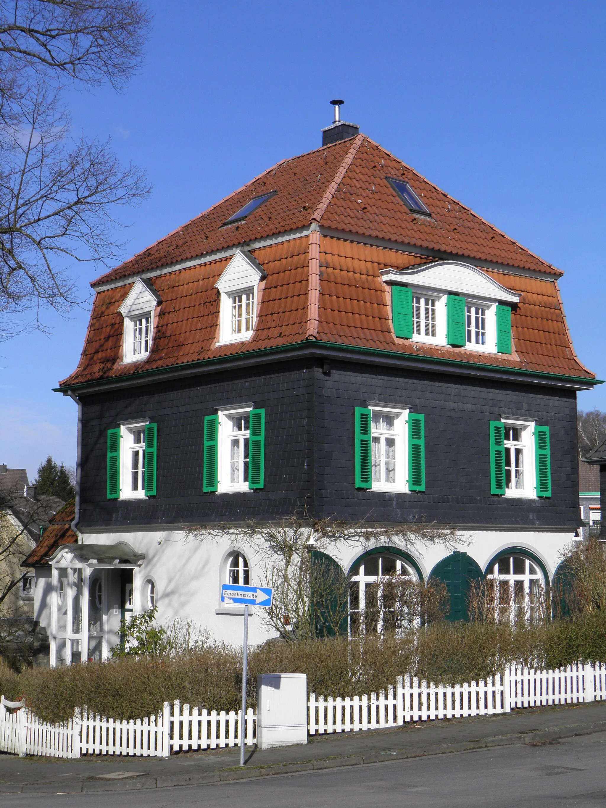 Photo showing: Haus Adolf-Clarenbachstr. 25