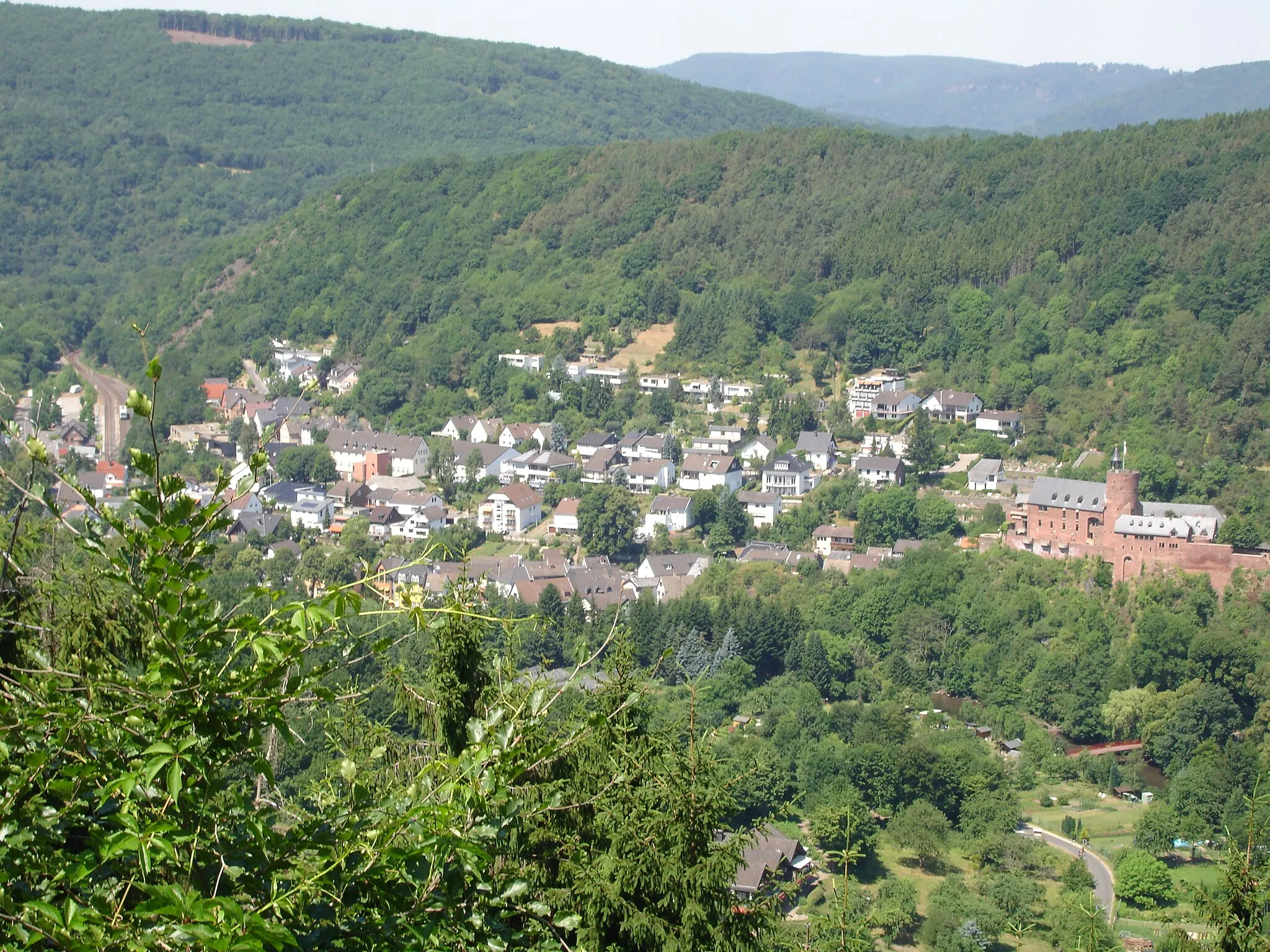 Photo showing: View over Heimbach (Eifel)
