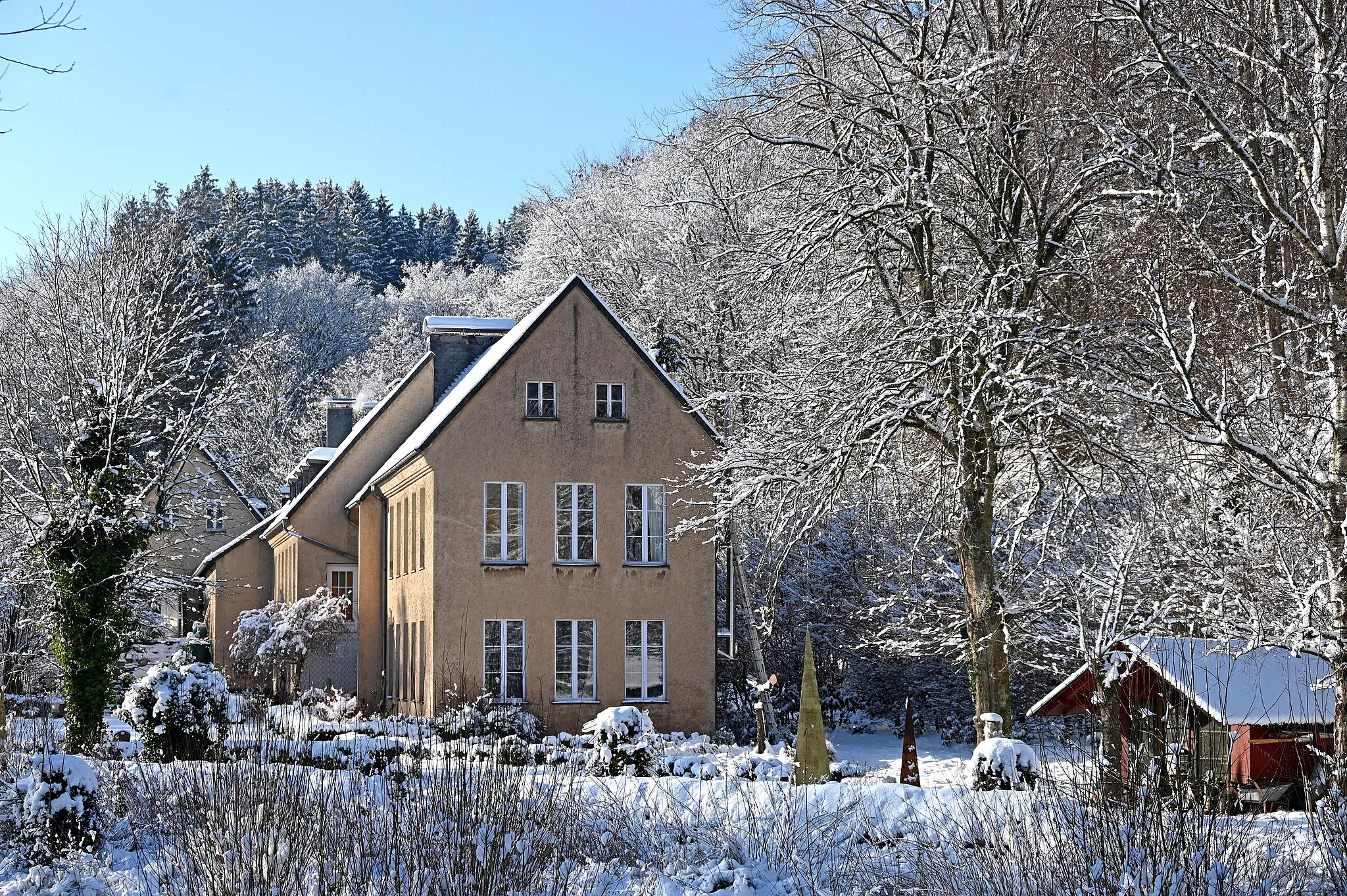 Photo showing: Oberhausen (Schleiden), Am Rundenbaum, ehemalige Schule