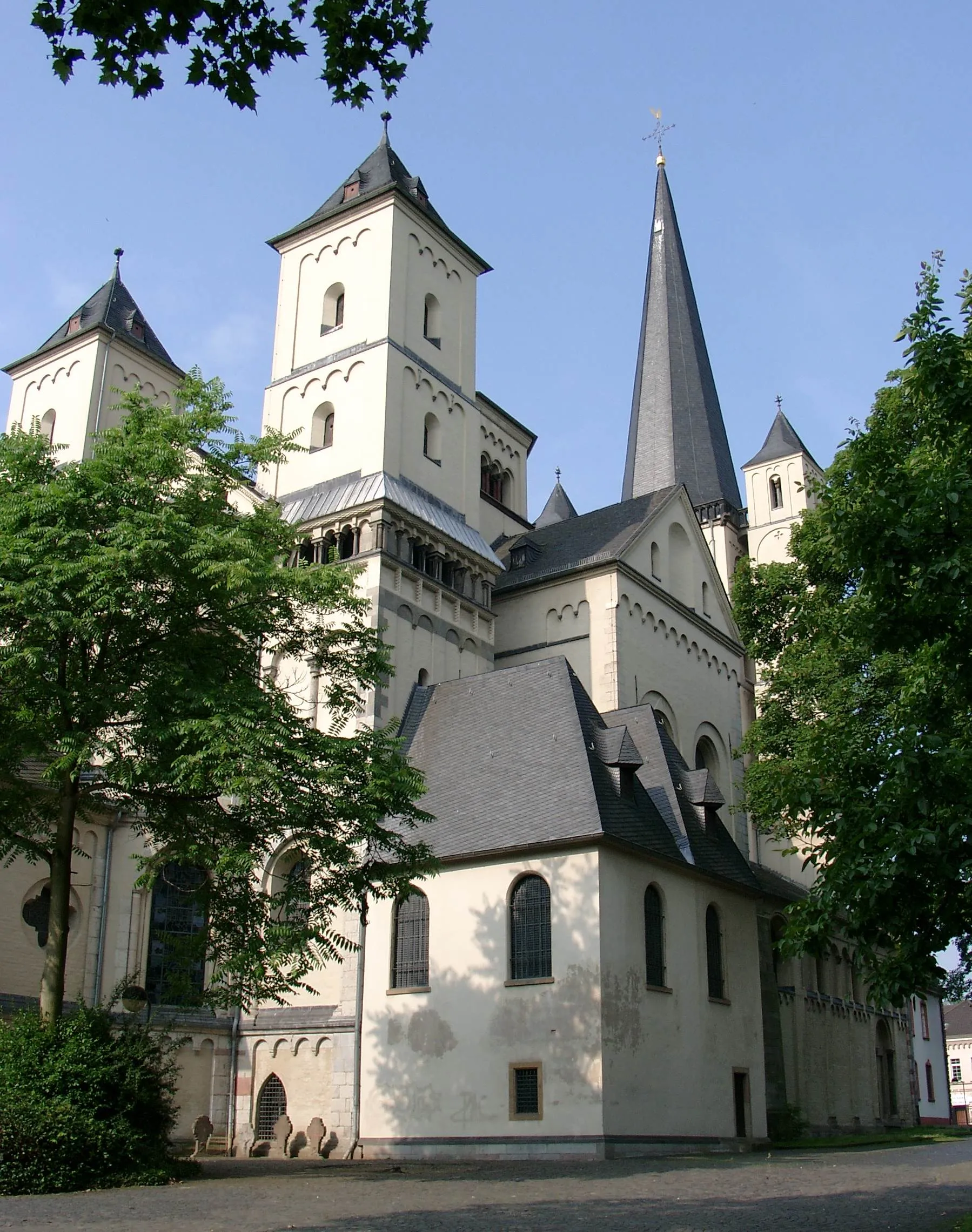Photo showing: St. Nikolaus, church of the former Brauweiler Abbey