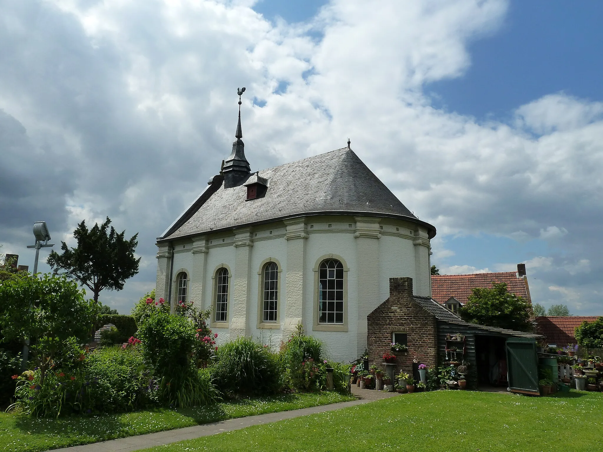 Photo showing: Hervormde kerk Grotestraat 65, Urmond, Limburg, Nederland