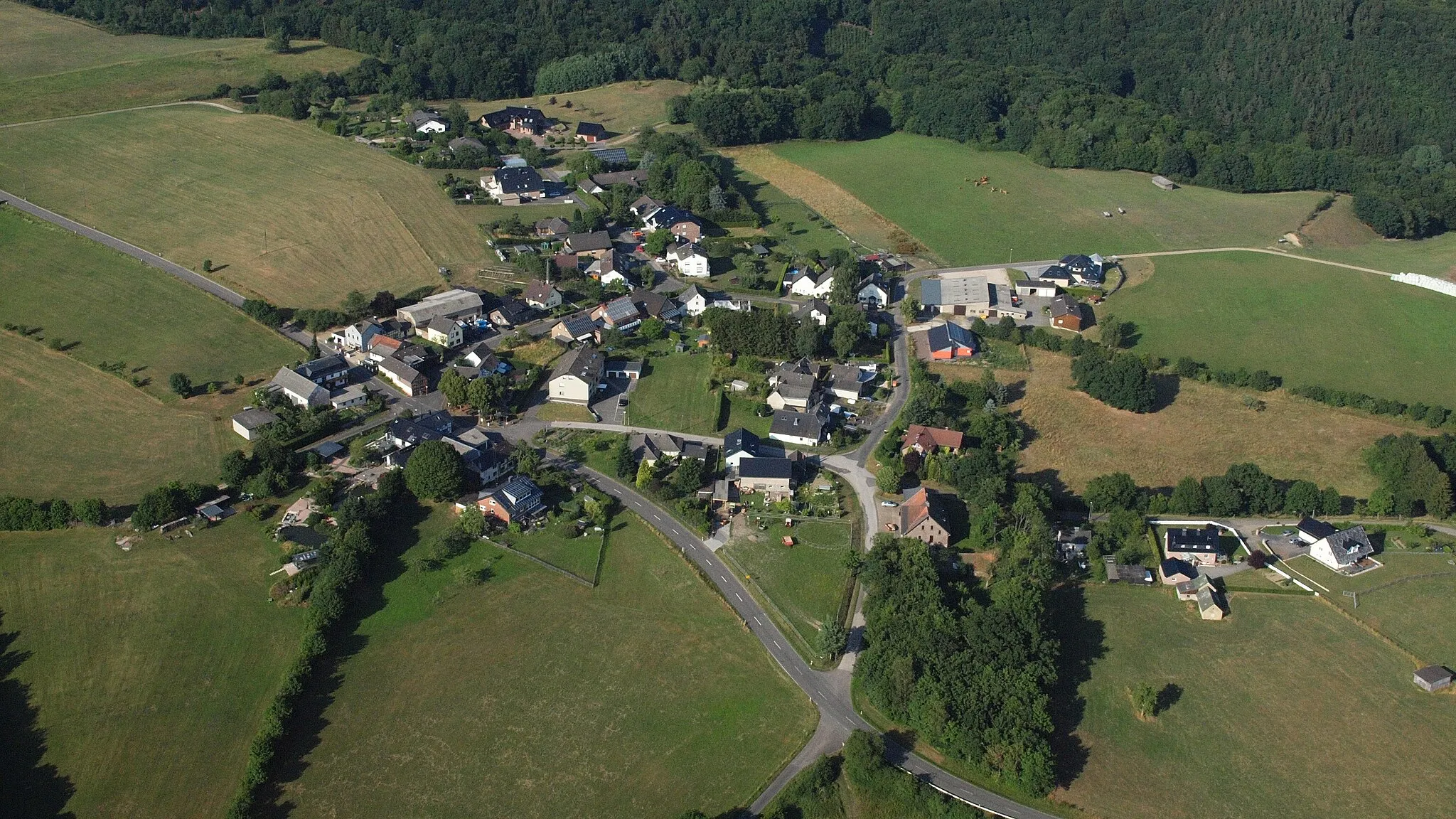 Photo showing: Willerscheid, Luftaufnahme (2015)