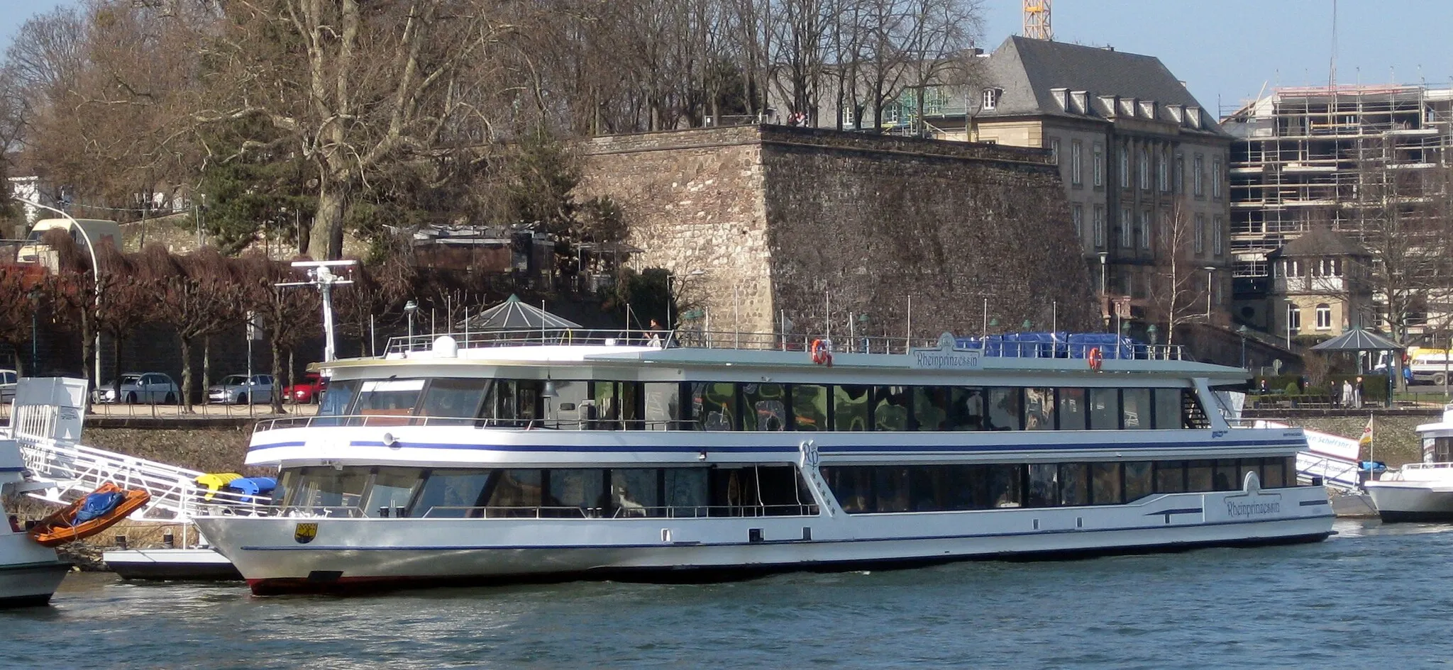 Photo showing: Bonn, Passenger ship "Rheinprinzessin" on the Rhine river.