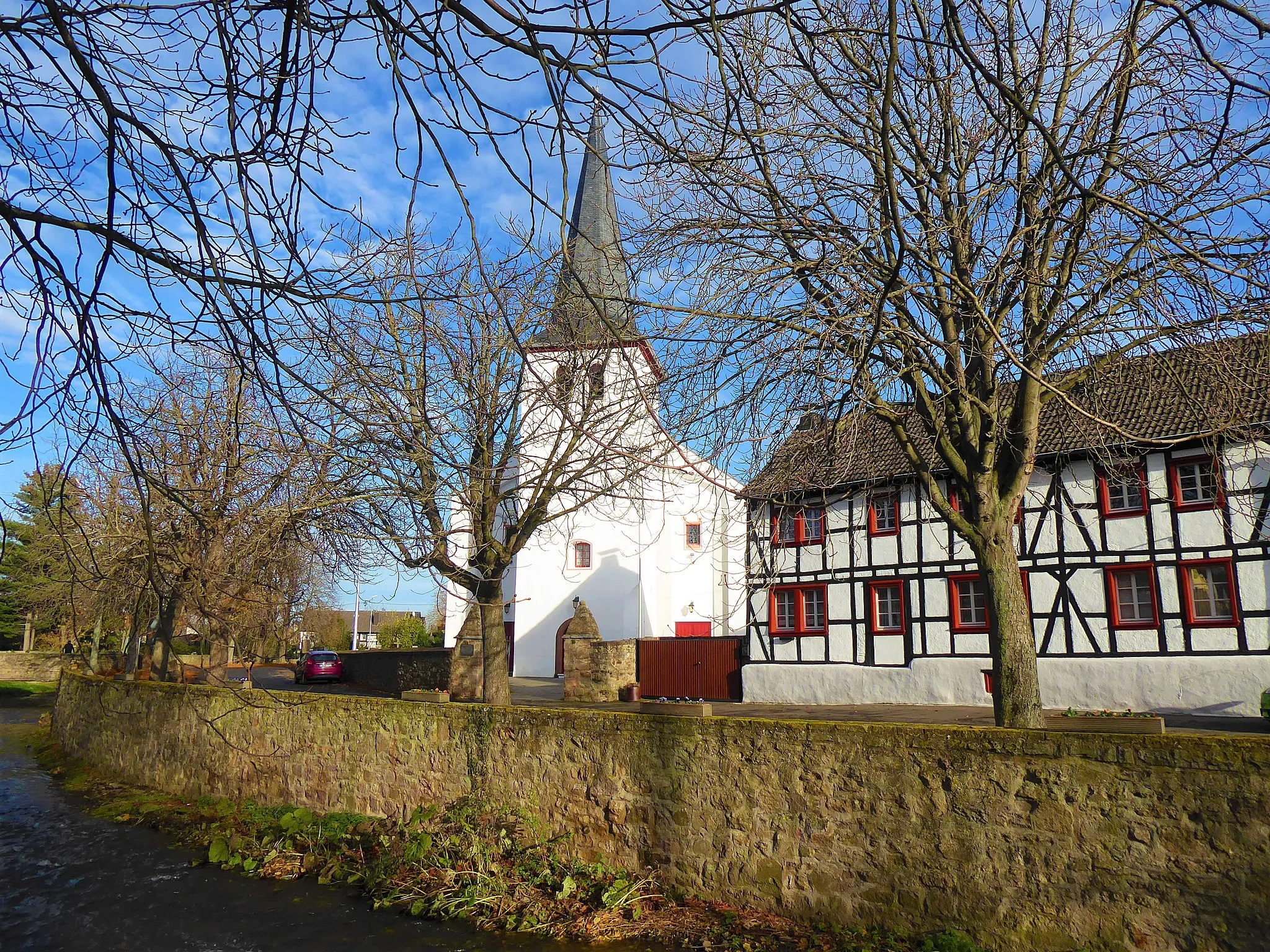 Photo showing: St. Laurentius (Iversheim)