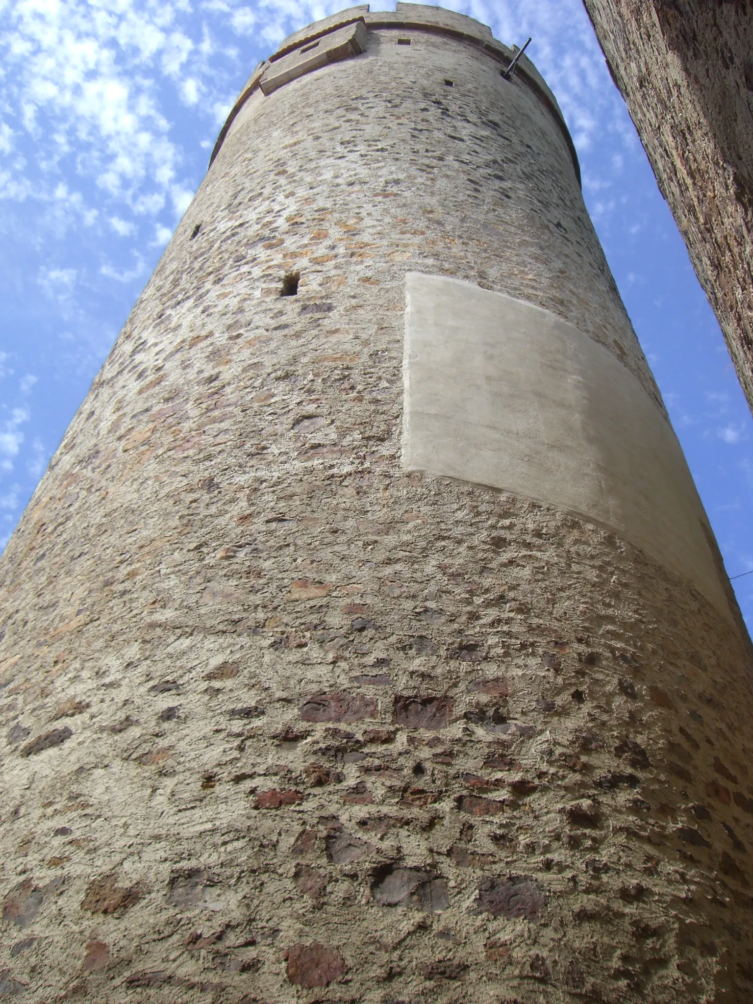 Photo showing: Author: Emerson Cargnin (myself), the well house of the fortress from its bottom