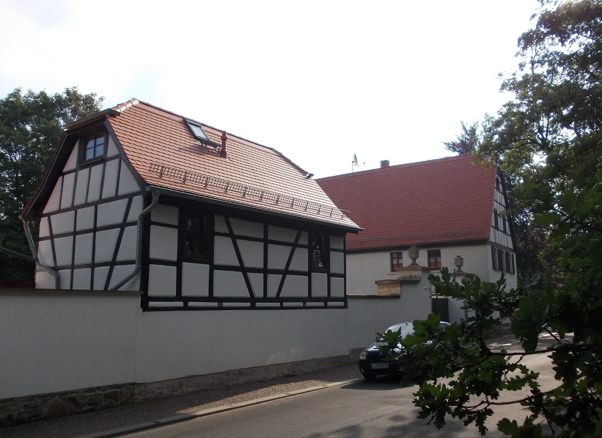 Photo showing: Farmstead at Russenstrasse in Probstheida (Leipzig, Saxony)