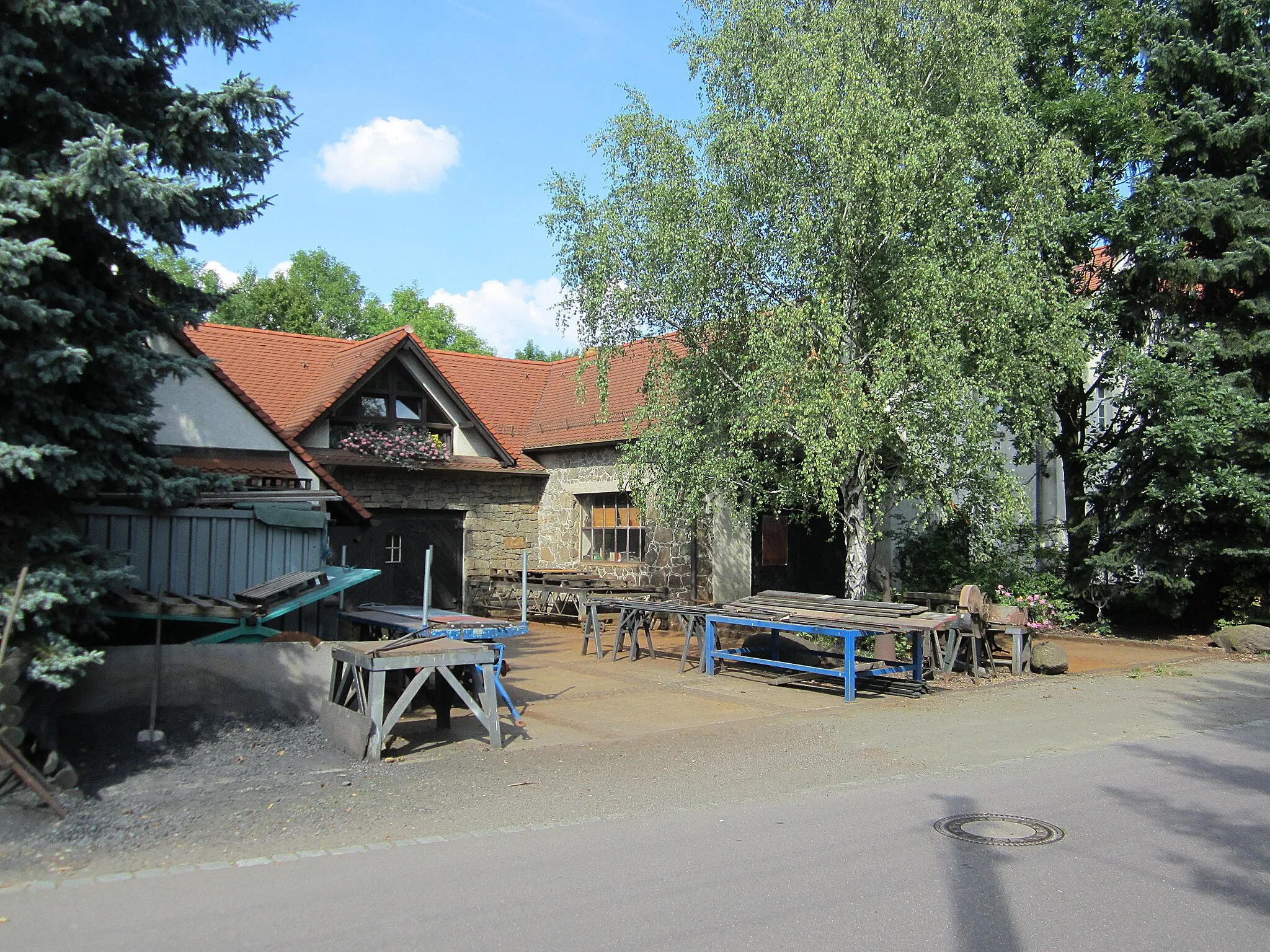 Photo showing: ehem. Kantorat und Kirchschule Mittelweg 2; heute Kunstschmiede