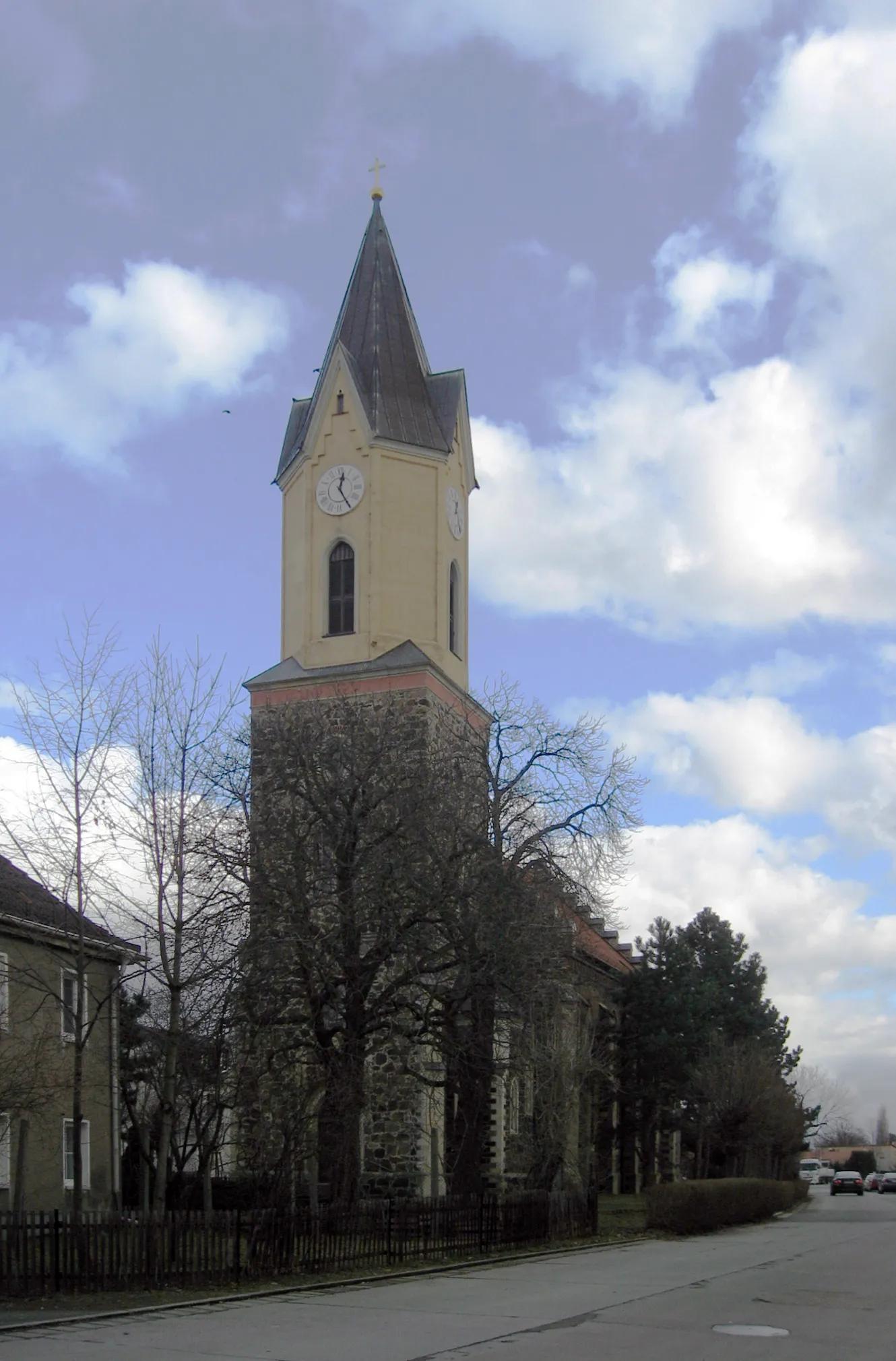 Photo showing: Church Leipzig-Sommerfeld, Arnoldplatz