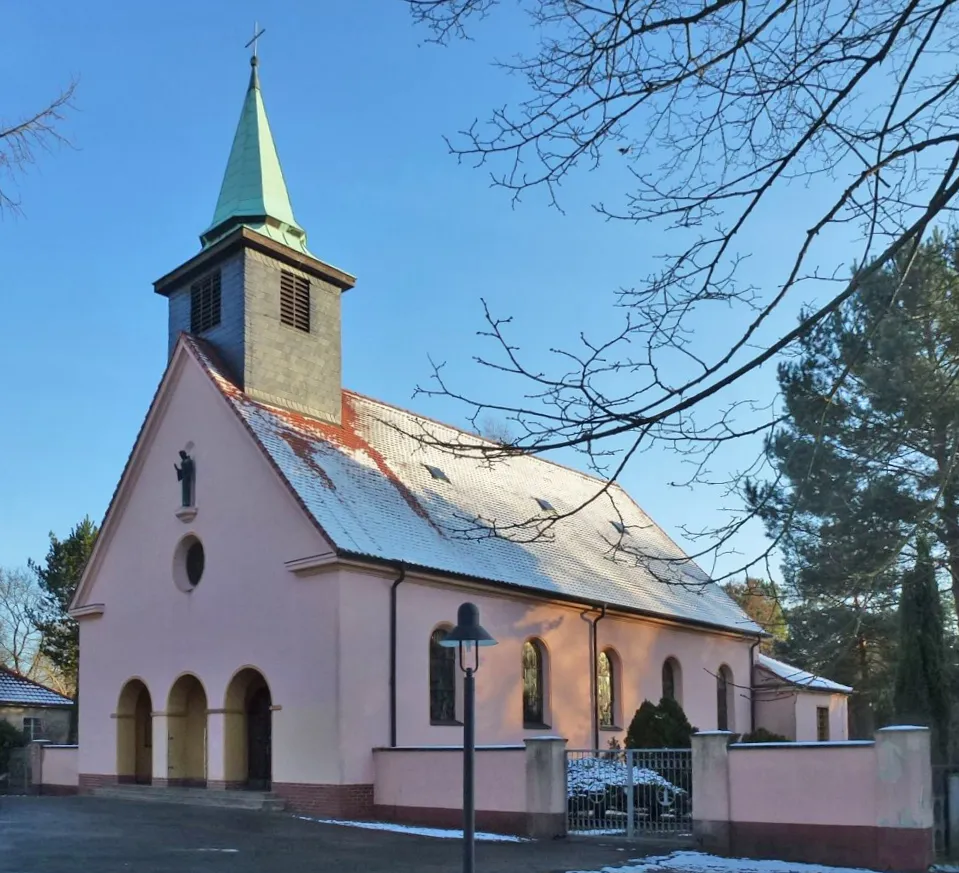 Photo showing: Katholische Kirche Zschornewitz