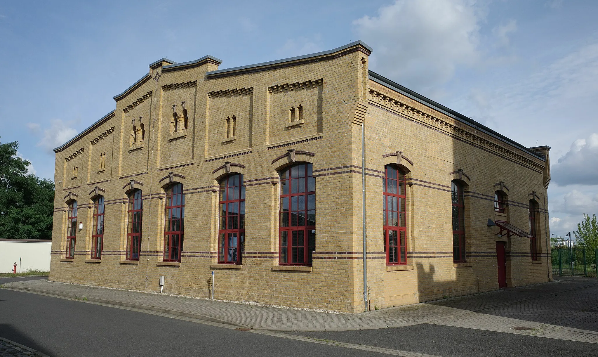 Photo showing: This is a picture of the Saxony-Anhalt Kulturdenkmal (cultural heritage monument) with the ID