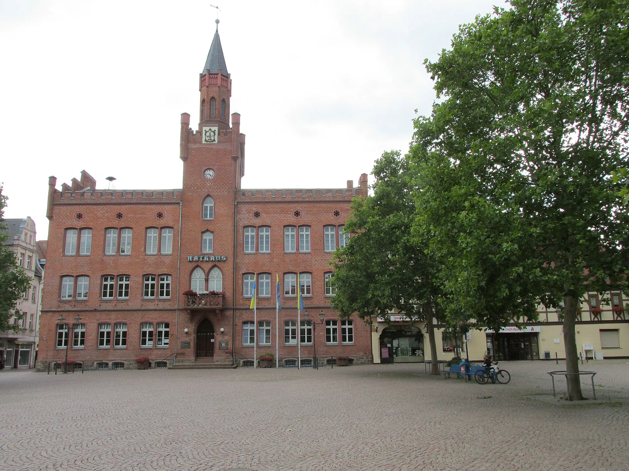 Photo showing: das Rathaus von Bitterfeld, Markt 7
