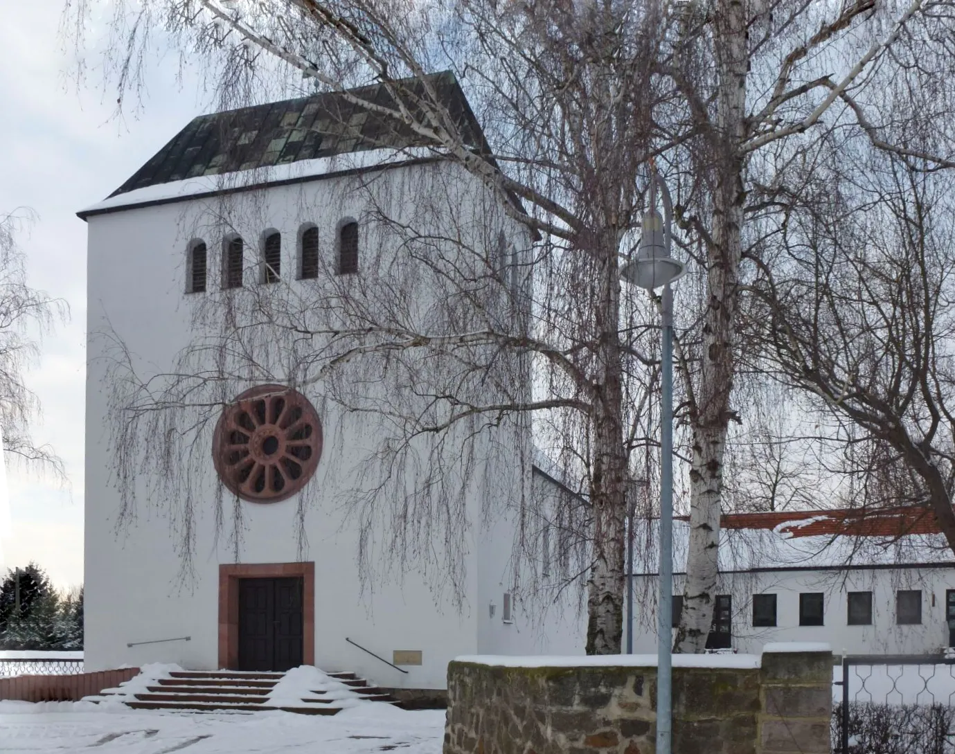 Photo showing: Katholische Kirche zur Heiligen Dreifaltigkeit der Fokolare-Bewegung in Zwochau