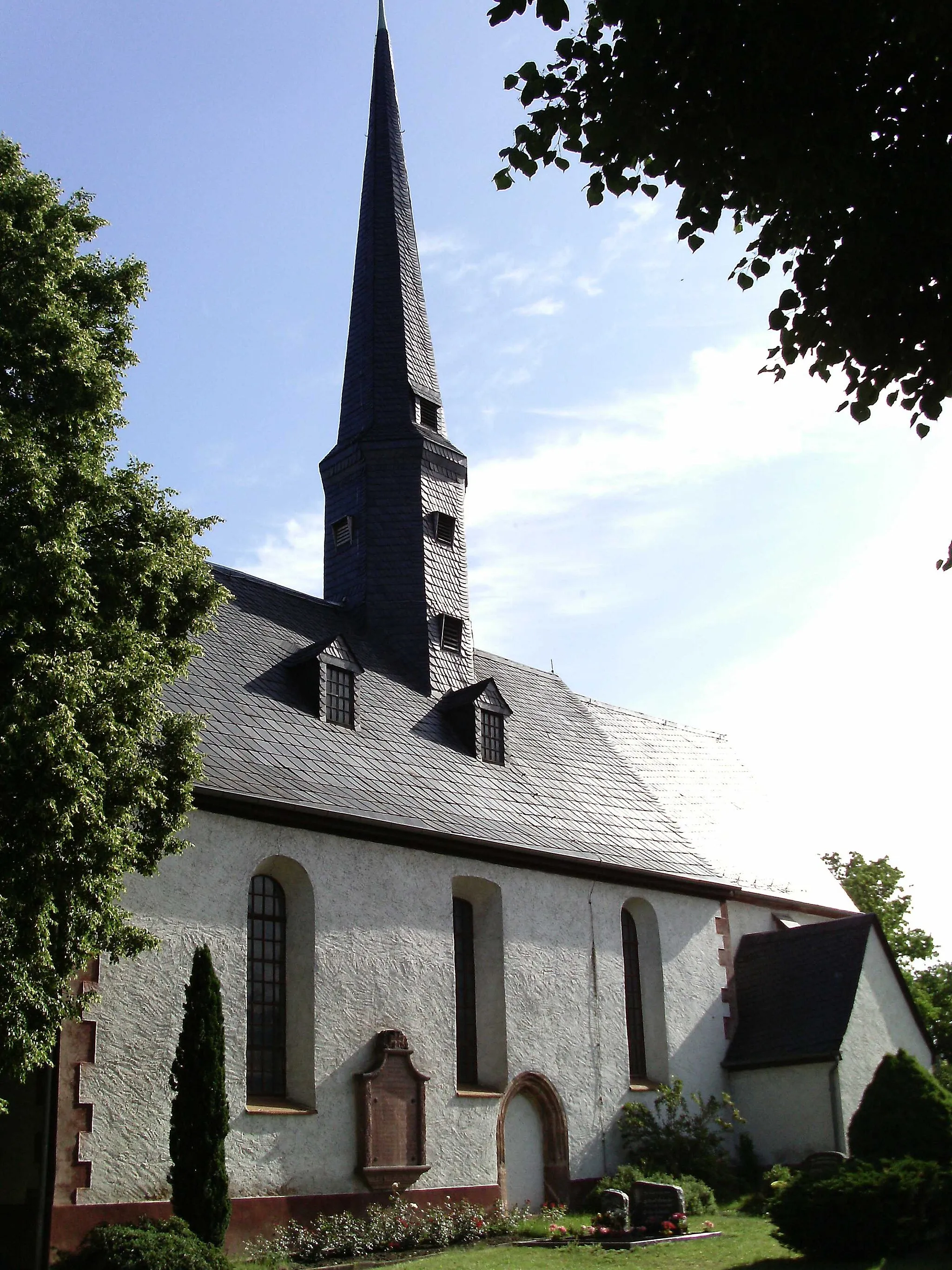 Photo showing: St. Lawrence Church in Neukirchen (Borna, Leipzig district, Saxony)