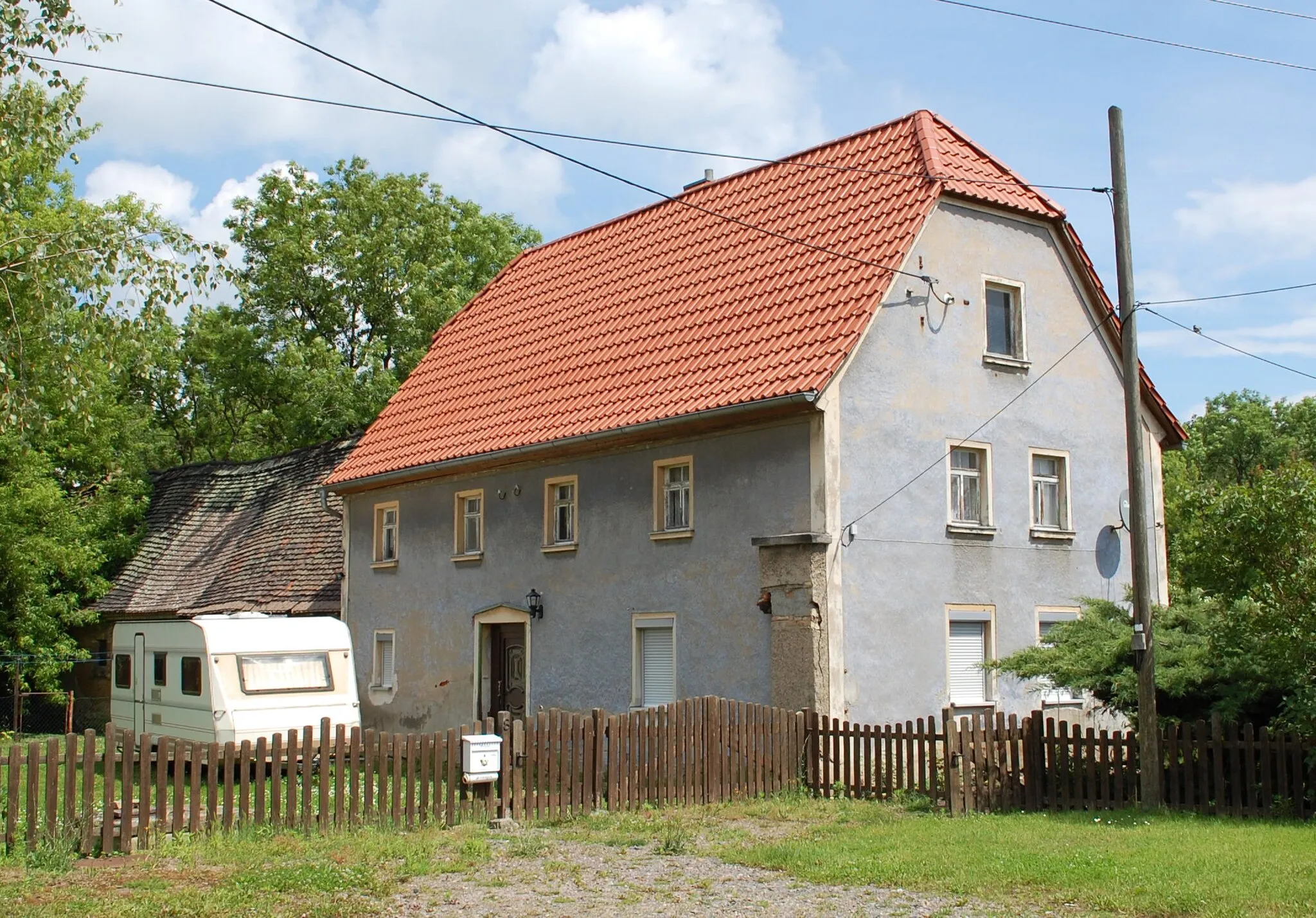 Photo showing: Haus Dorfplatz 8 in Benndorf