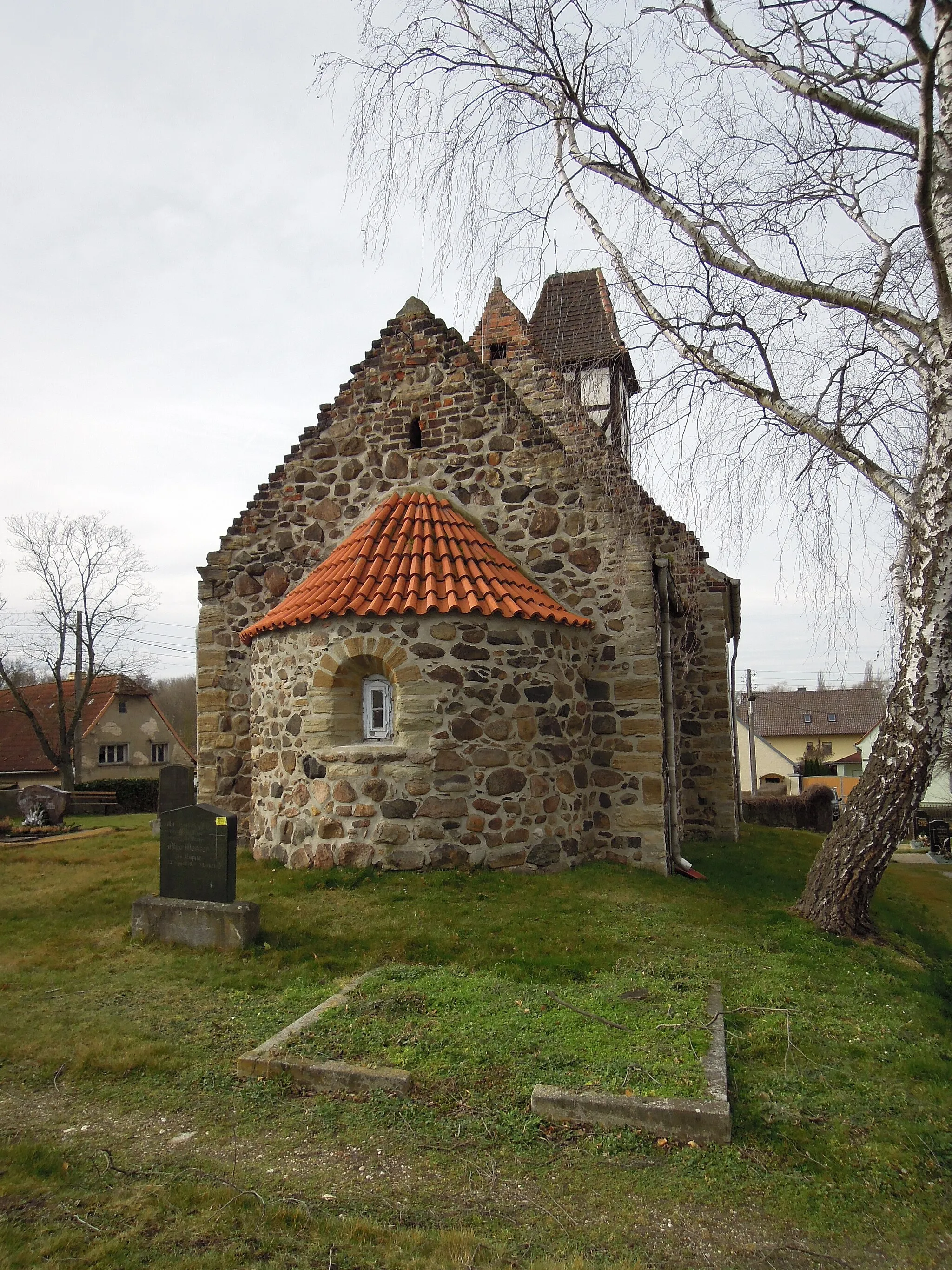 Photo showing: Kirche Benndorf -Ostnordostansicht- Februar 2023